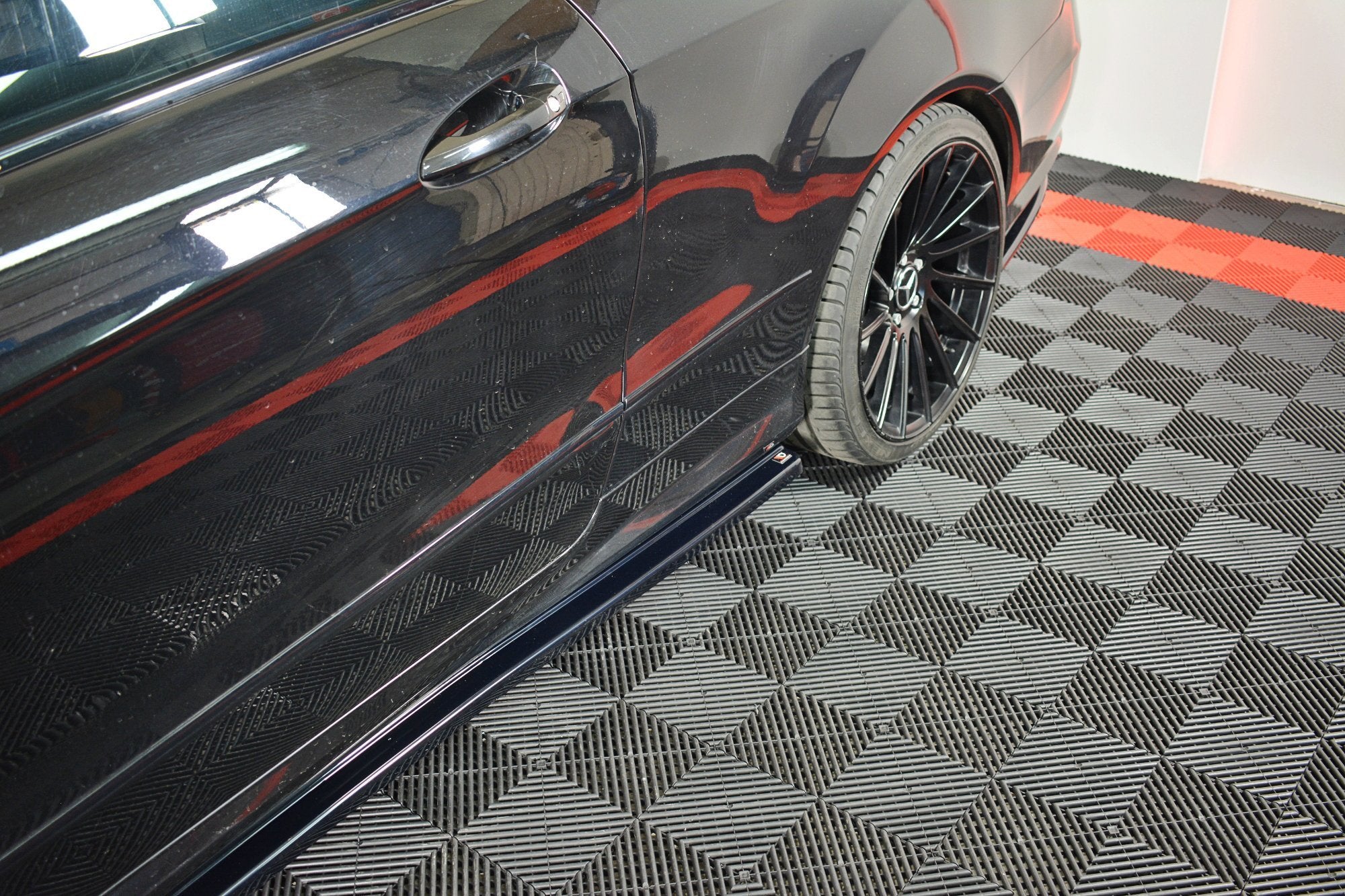 Maxton Design Street+ Seitenschweller Leisten passend für Mercedes-Benz E-Klasse Coupe AMG-Line C207 schwarz Hochglanz