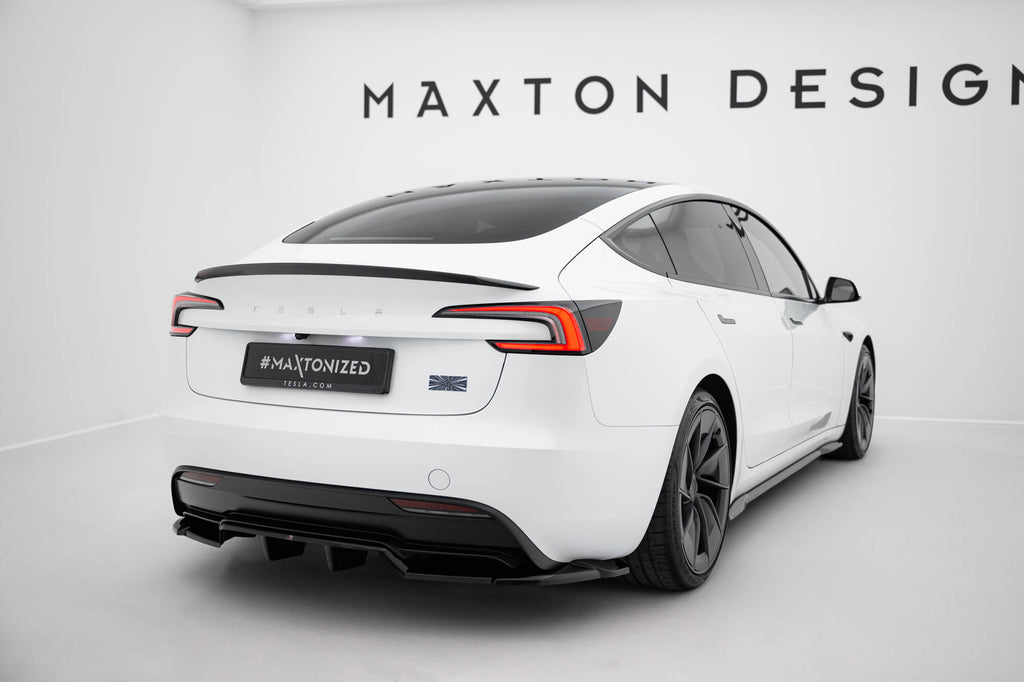 Maxton Design Street+ Mittlerer Diffusor RACE V.2 passend für Tesla Model 3 Performance Mk1 Facelift schwarz Hochglanz