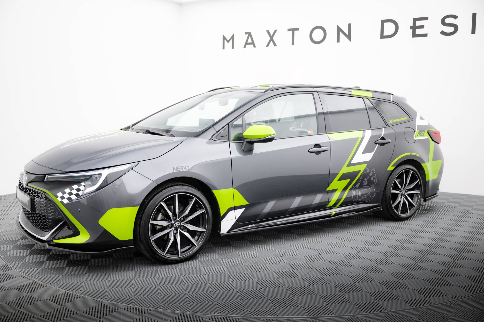 Maxton Design Street+ Seitenschweller Leisten passend für Toyota Corolla GR Sport Touring Sports XII schwarz Hochglanz