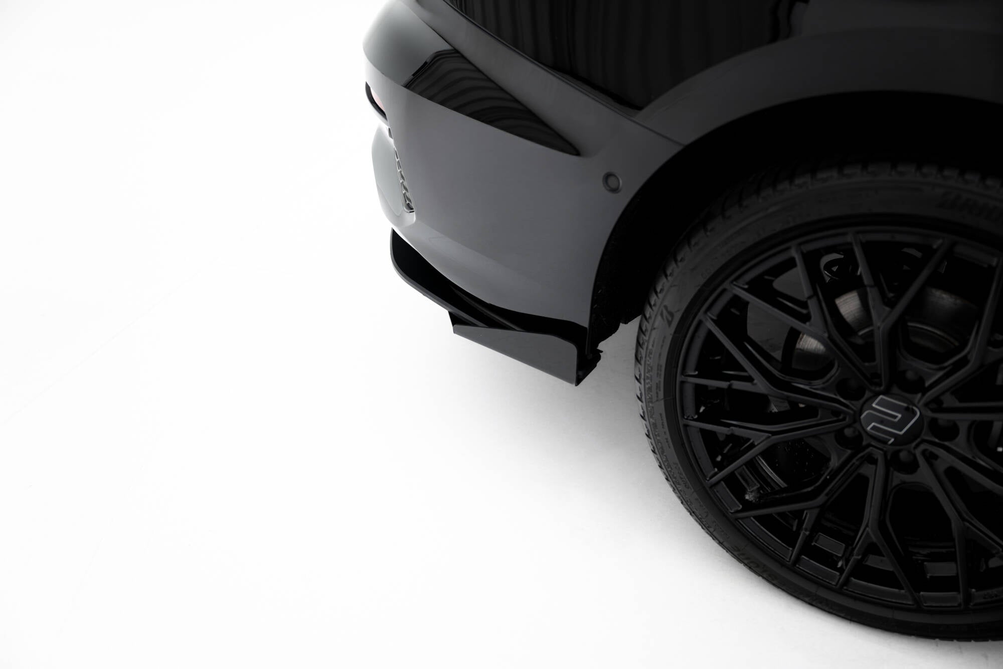 Maxton Design Street Pro Heckschürze + Flaps passend für Audi A3 Limousine 8Y schwarz Hochglanz