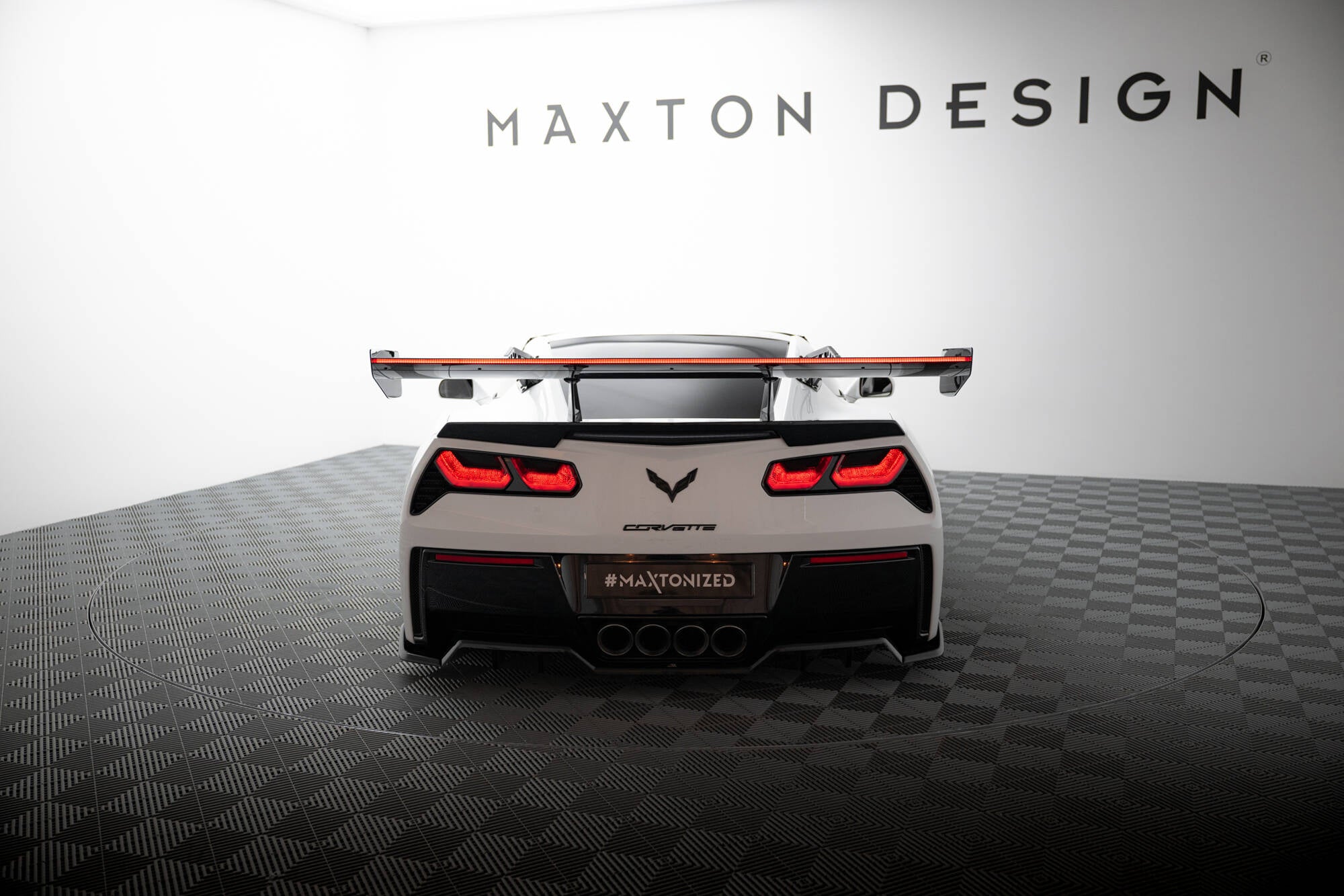 Maxton Design Carbon Spoiler With Upper Swan Mounting + LED Chevrolet Corvette Stingray / Grand Sport C7 für Chevrolet Corvette C7
