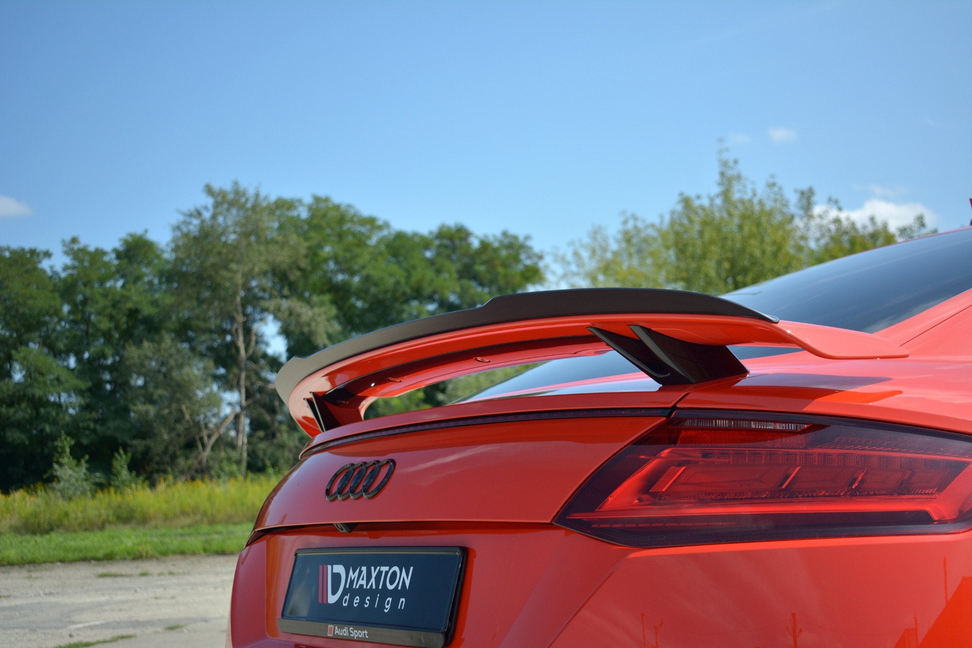 Maxton Design Spoiler CAP passend für Audi TT RS 8S schwarz Hochglanz