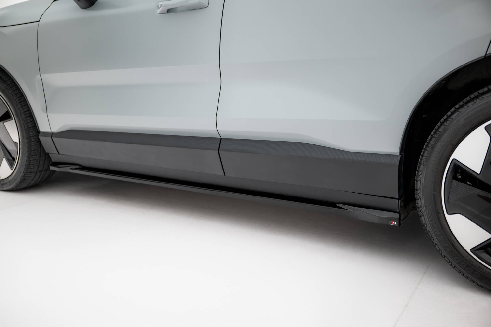 Maxton Design Street+ Seitenschweller Leisten passend für Volvo EX30 Mk1 schwarz Hochglanz