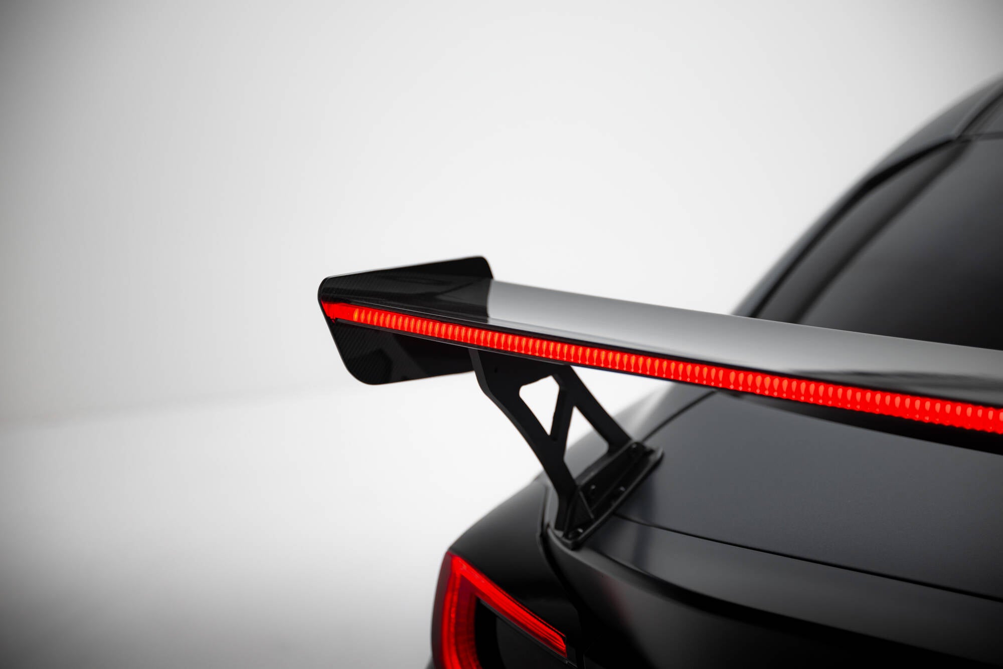 Maxton Design Carbon Spoiler With External Brackets Uprights + LED Toyota GR86 / Subaru BRZ Mk2 für Toyota GR86 Mk1