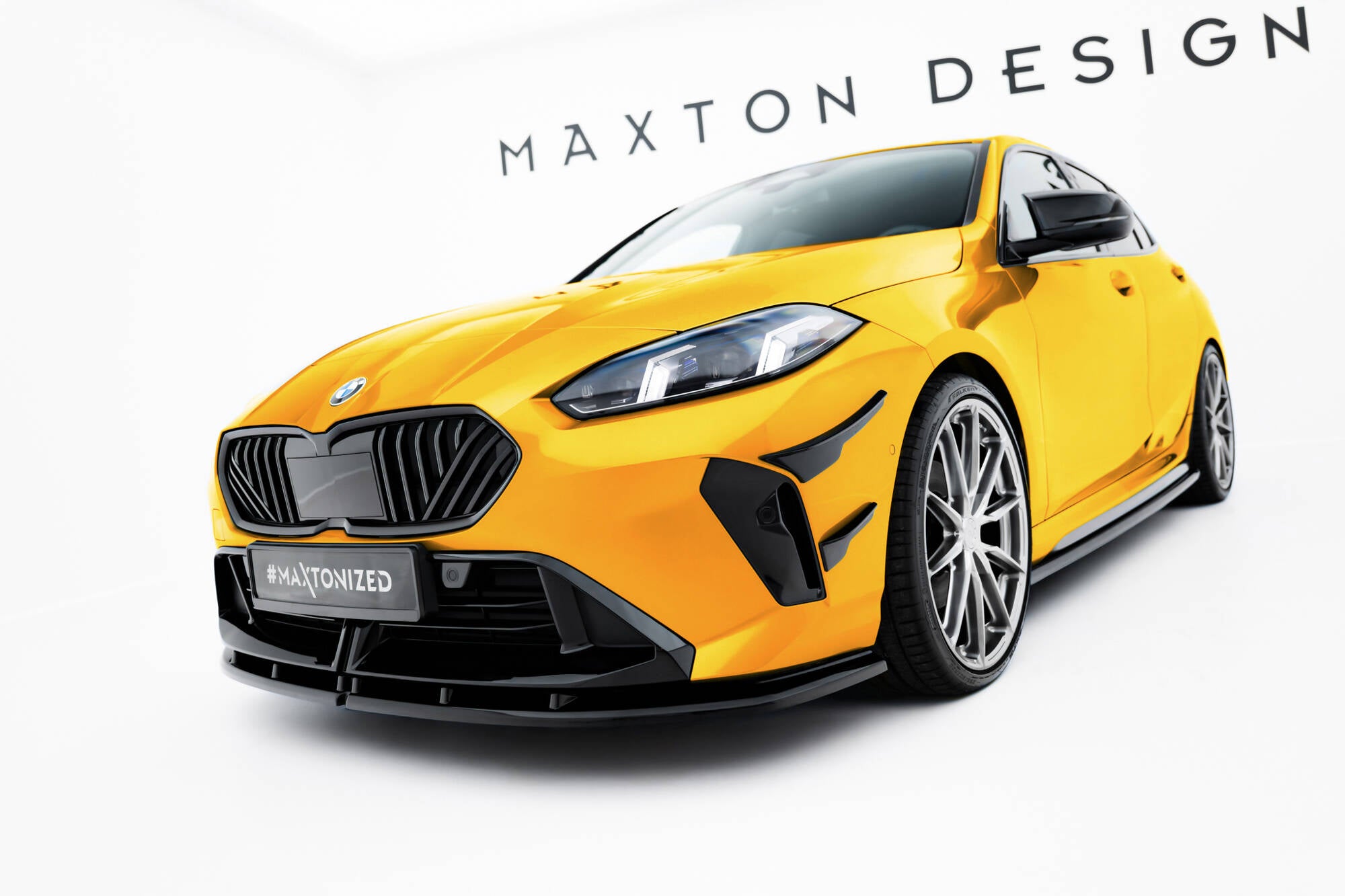 Maxton Design Street+ Spoilerlippe Front Ansatz V.1 passend für BMW 1er M-Paket F70 schwarz Hochglanz