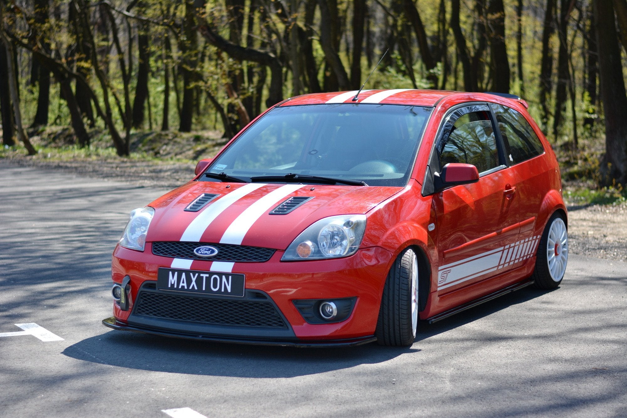 Maxton Design Street+ Spoilerlippe Front Ansatz V.2 passend für Ford Fiesta ST Mk6 schwarz Hochglanz