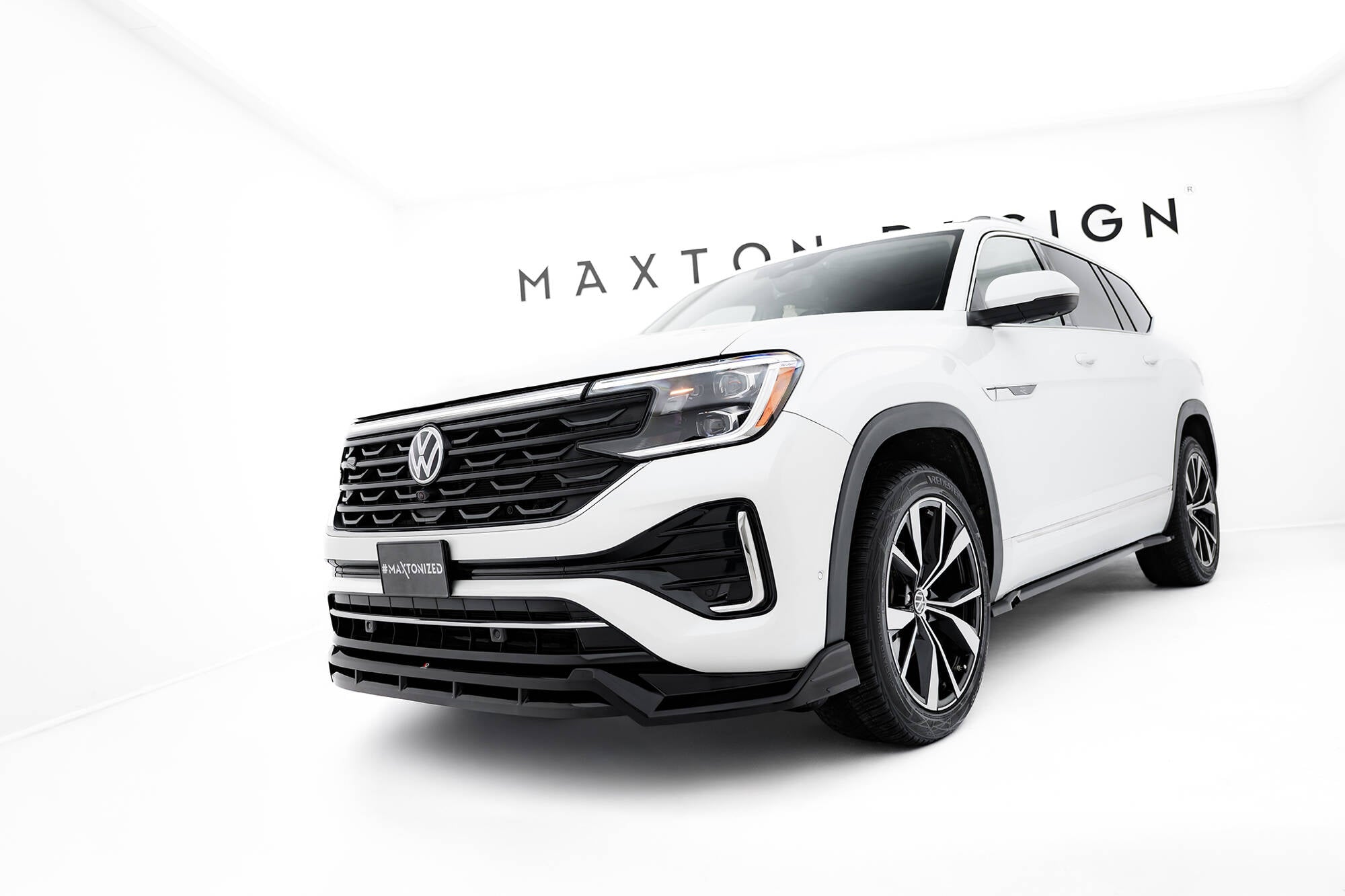 Maxton Design Street+ Spoilerlippe Front Ansatz passend für VW Atlas R-Line Mk1 Facelift 2 schwarz Hochglanz