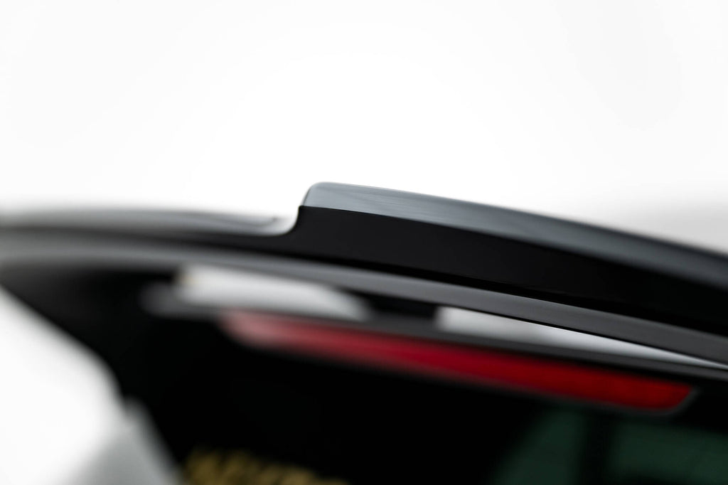 Maxton Design Spoiler CAP V.2 passend für VW Golf R-Performance Hatchback Mk8 Facelift schwarz Hochglanz