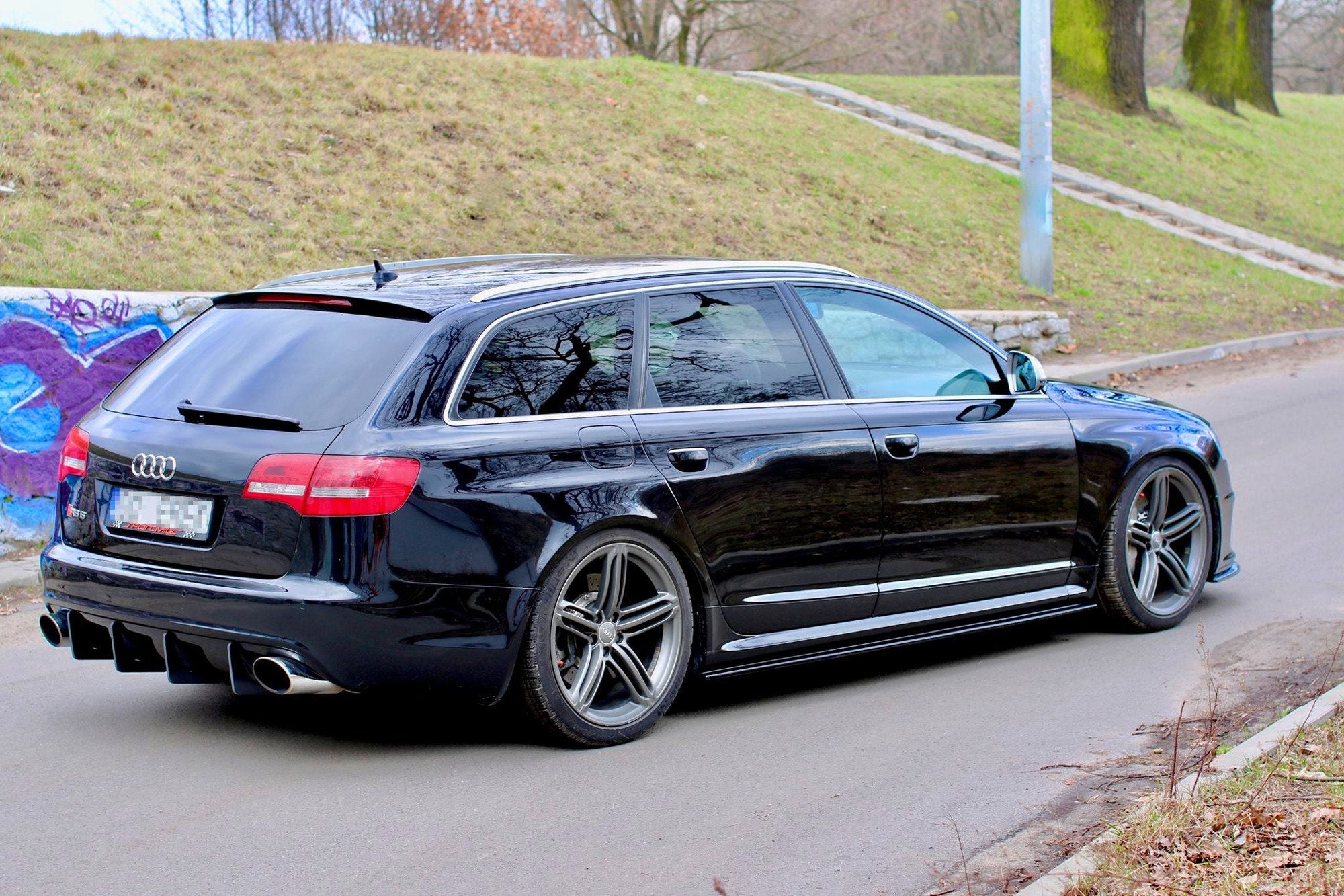 Maxton Design Street+ Seitenschweller Leisten passend für Audi RS6 C6 schwarz Hochglanz