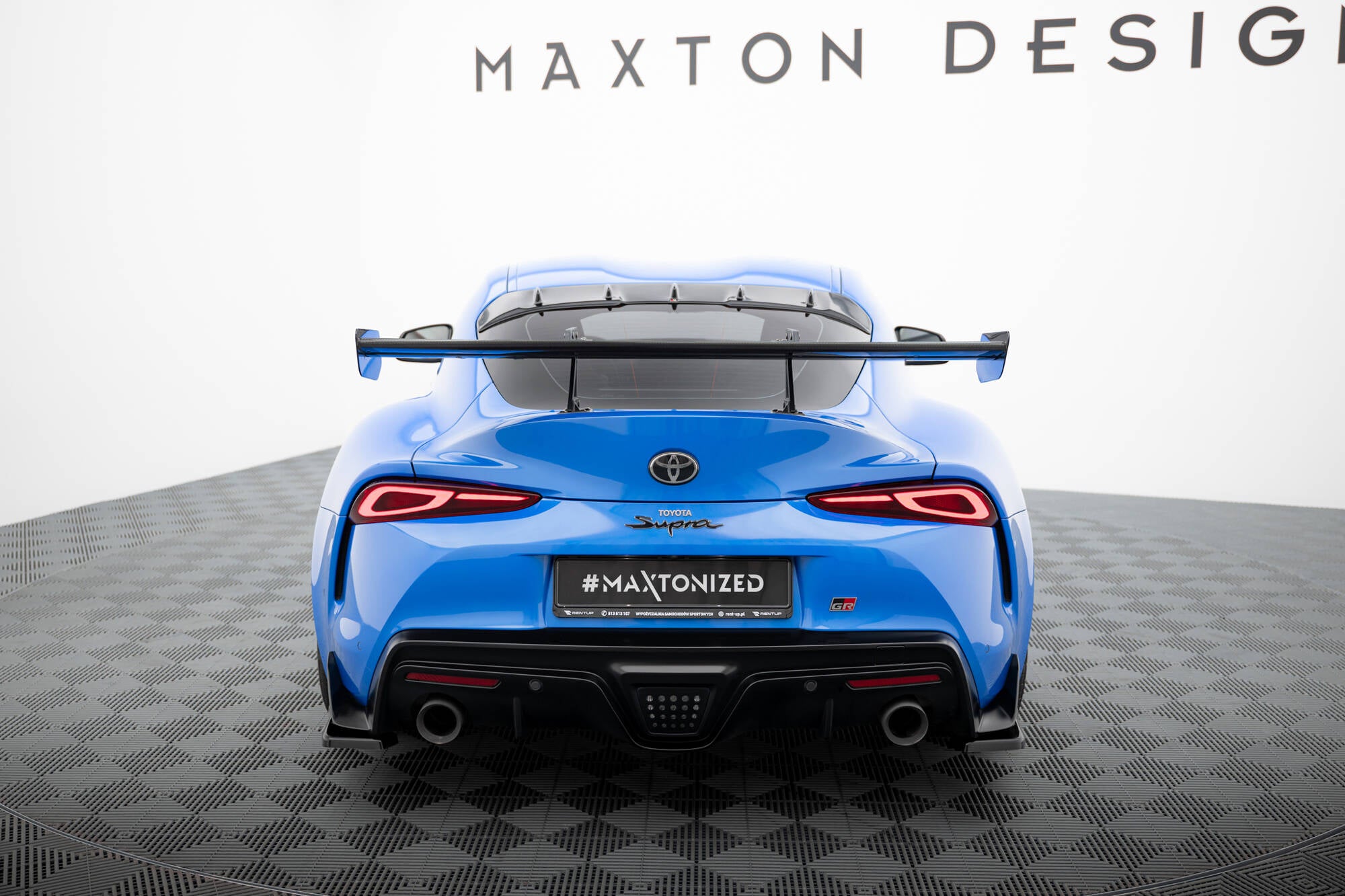 Maxton Design Carbon Spoiler With Upper Swan Mounting Toyota Supra Mk5 für Toyota Supra Mk5