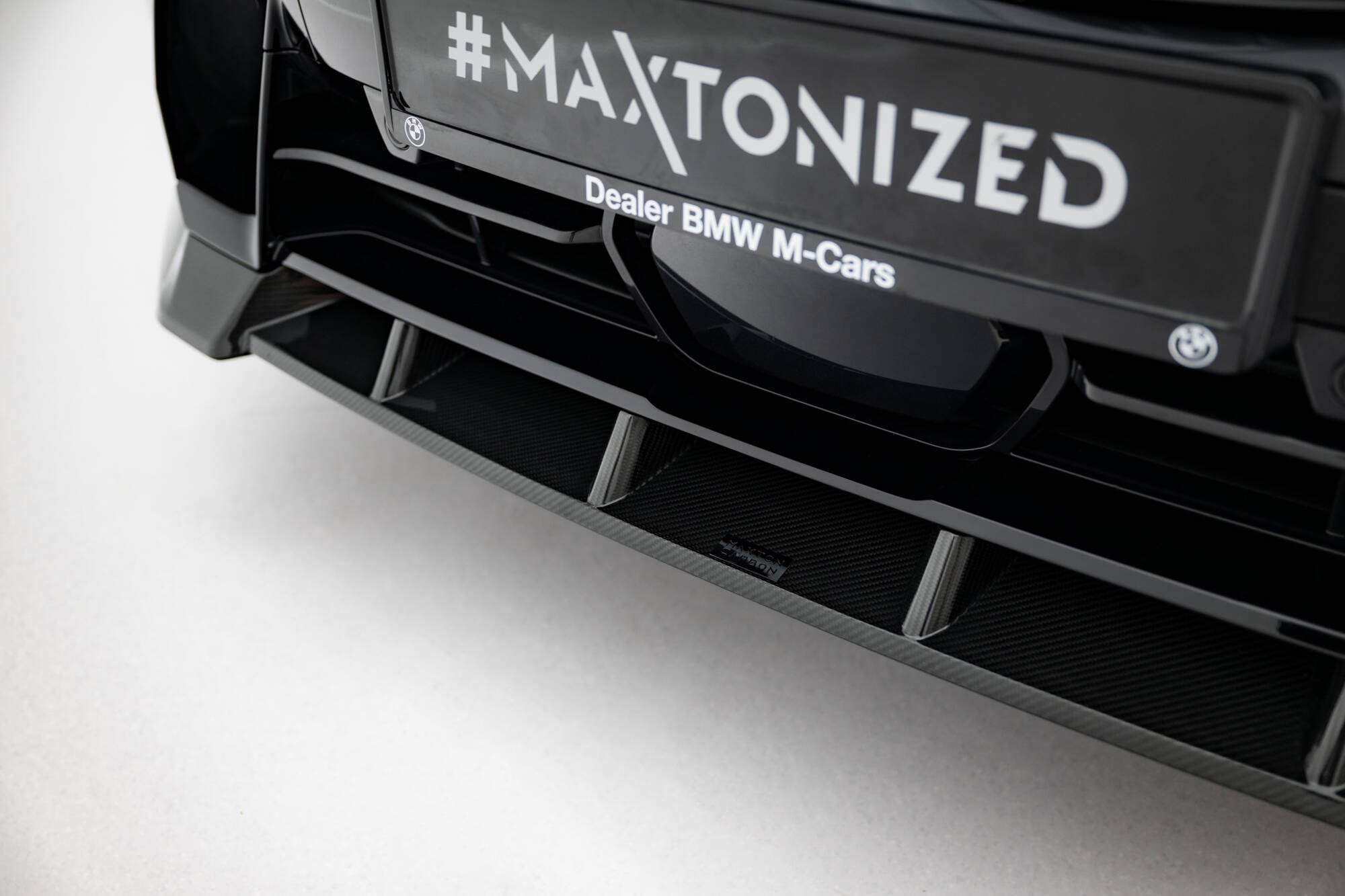 Maxton Design Prepreg Carbon Fiber Street+ Spoilerlippe Front Ansatz passend für BMW X7 M-Paket G07 Facelift