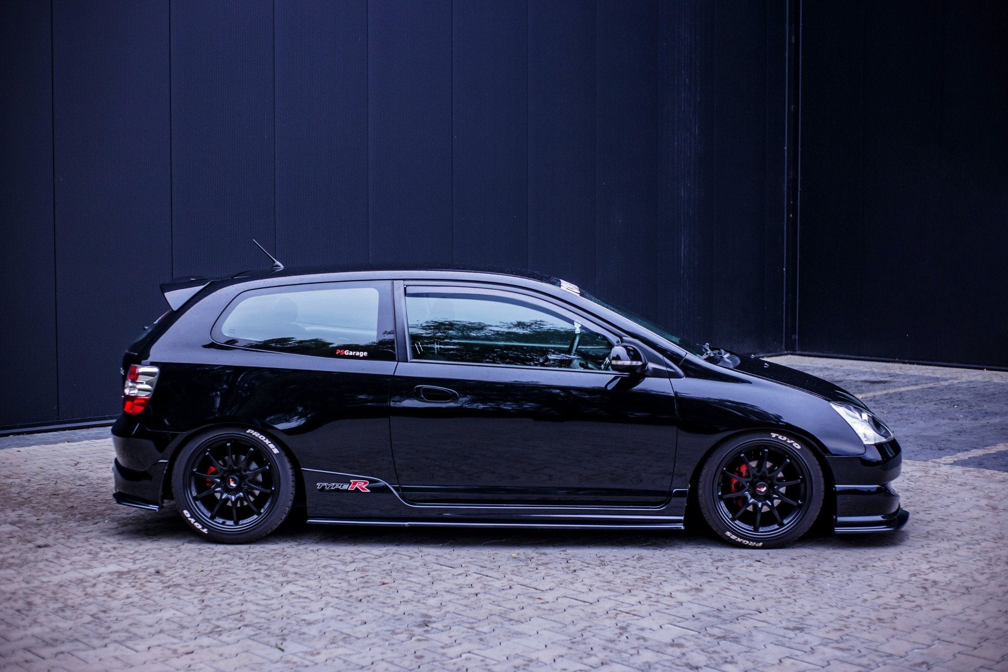 Maxton Design Street+ Seitenschweller Leisten passend für HONDA CIVIC EP3 (MK7) TYPE-R/S FACELIFT schwarz Hochglanz