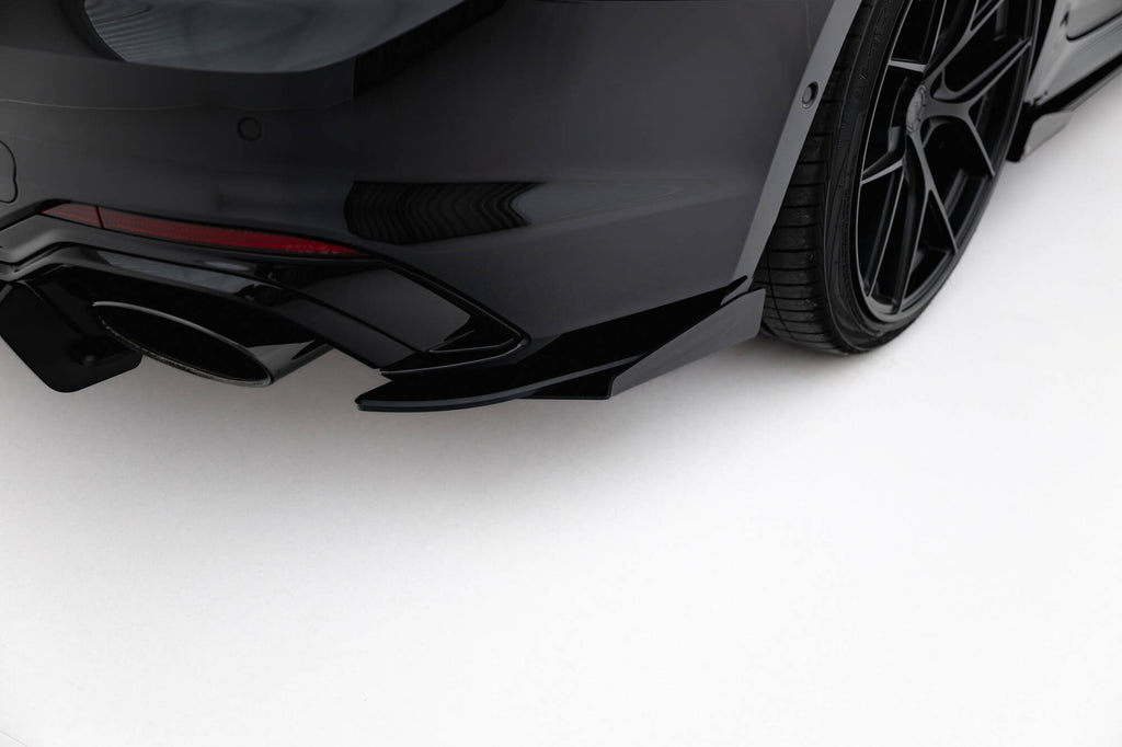 Maxton Design Street Pro Heck Ansatz Flaps Diffusor + Flaps passend für Ford Audi RS5 Coupe / Sportback F5 schwarz Hochglanz