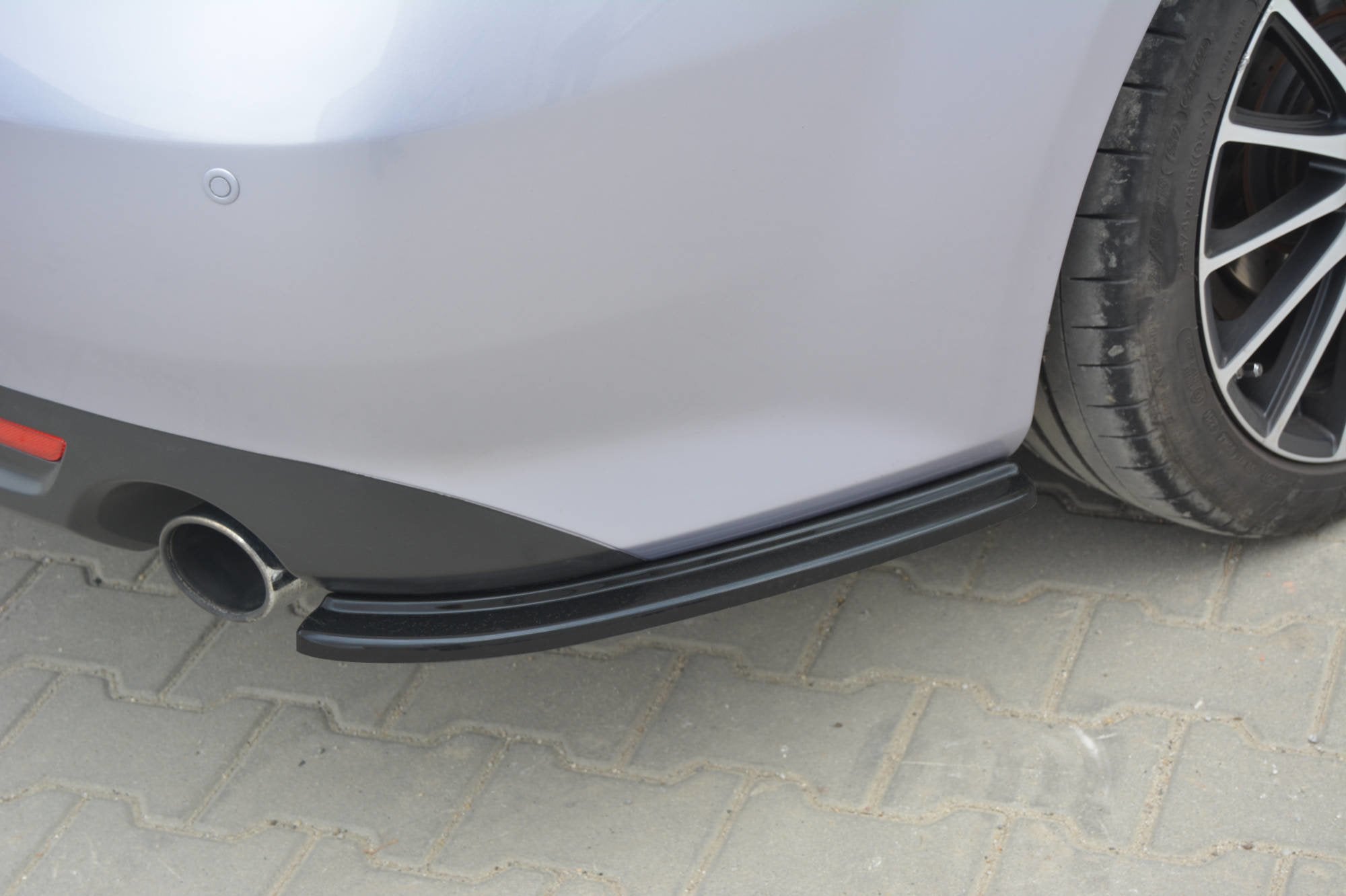 Maxton Design Heck Ansatz Flaps Diffusor passend für MAZDA 6 MK2 SPORT HATCH (GH-SERIES) vor Facelift schwarz Hochglanz