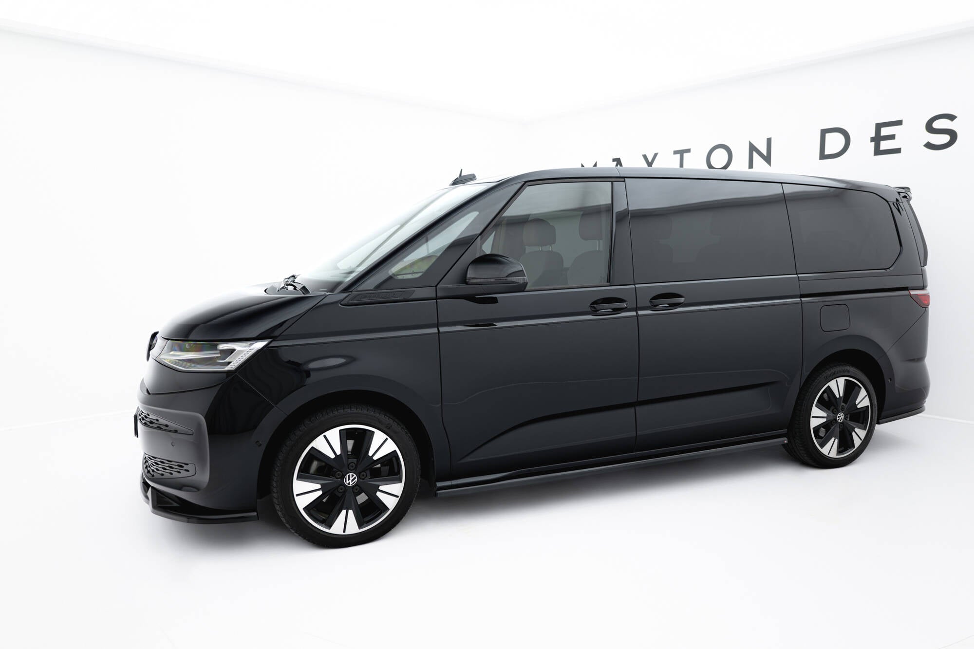 Maxton Design Street+ Seitenschweller Leisten passend für VW Multivan Long T7 schwarz Hochglanz