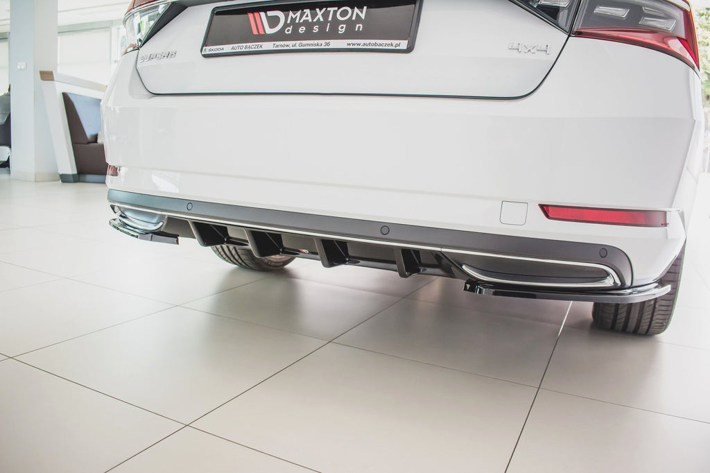 Maxton Design Diffusor Heck Ansatz passend für Skoda Superb Liftback / Combi Mk3 FL schwarz Hochglanz