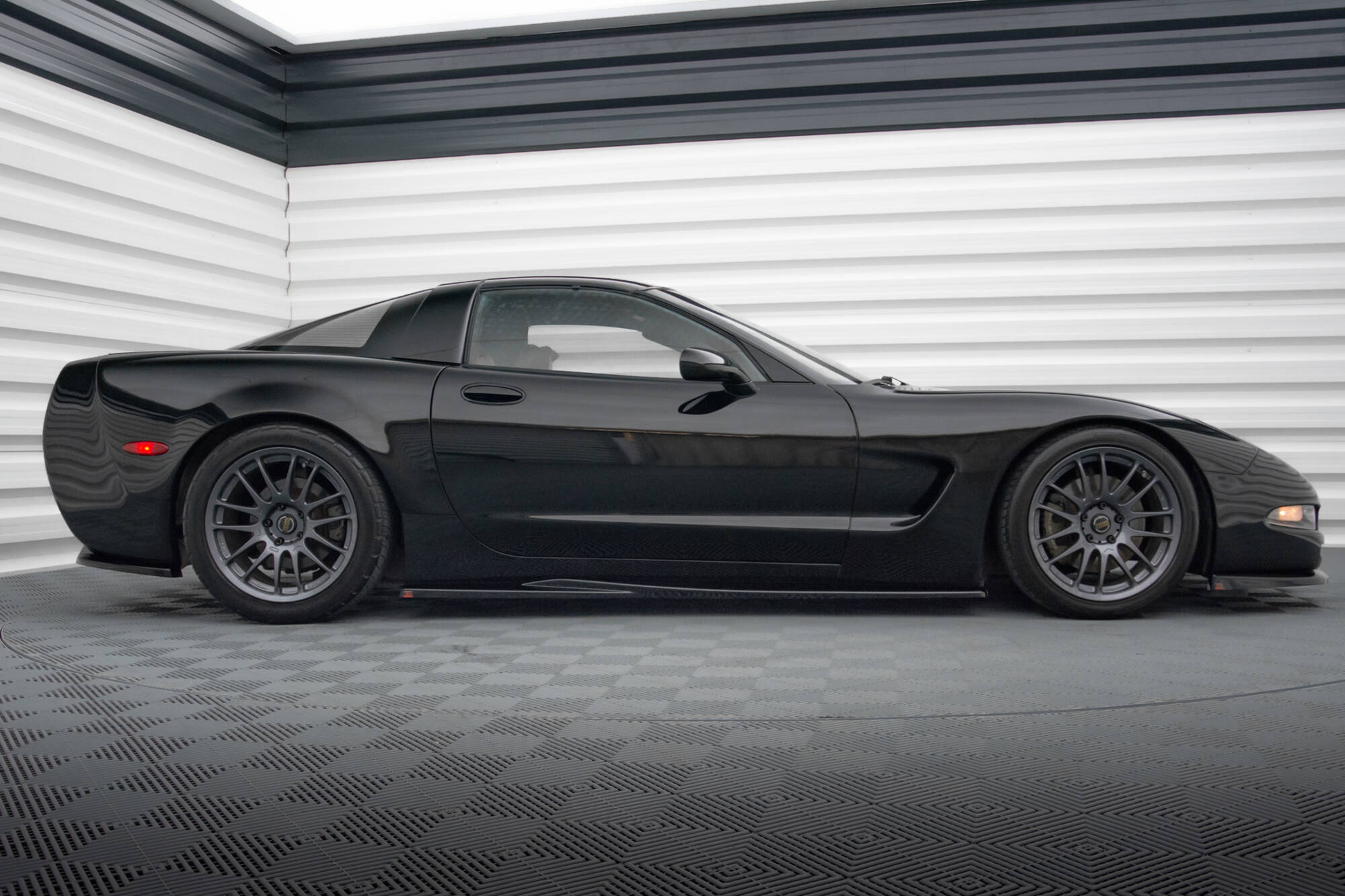 Maxton Design Street+ Seitenschweller Leisten passend für Chevrolet Corvette C5 schwarz Hochglanz