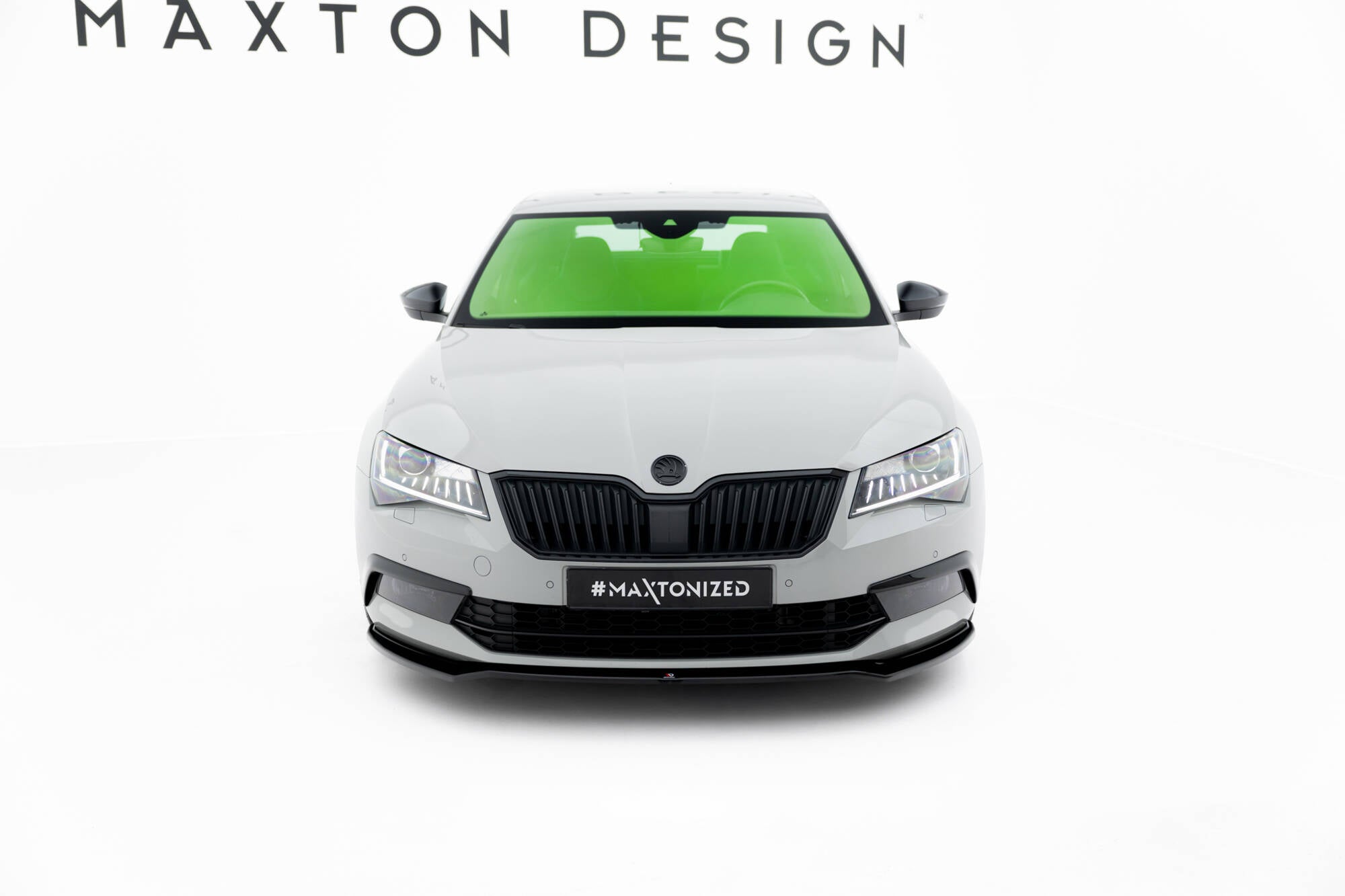 Maxton Design Street+ Spoilerlippe Front Ansatz V.2 passend für Skoda Superb Liftback / Combi Mk3 schwarz Hochglanz