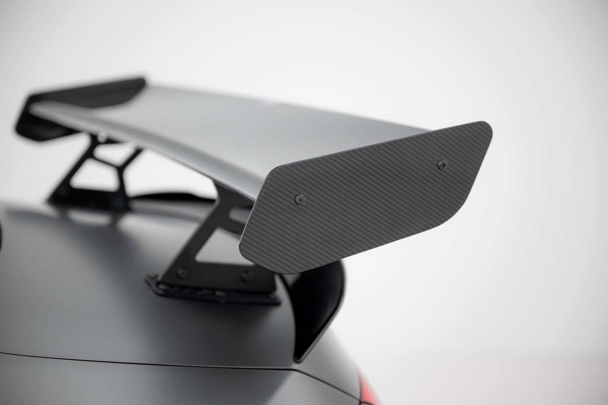 Maxton Design Carbon Spoiler With Internal Brackets Uprights + LED Mercedes-Benz CLA Coupe C118 / C118 Facelift für Mercedes-Benz CLA C118