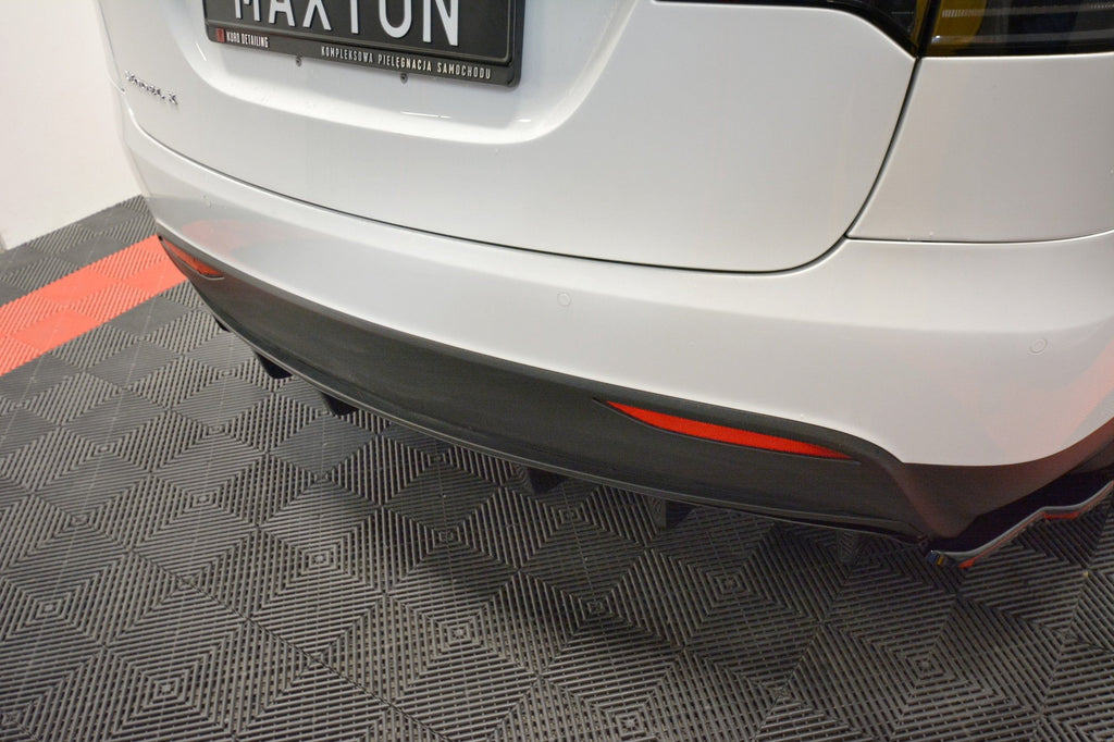 Maxton Design Diffusor Heck Ansatz passend für TESLA MODEL X schwarz Hochglanz