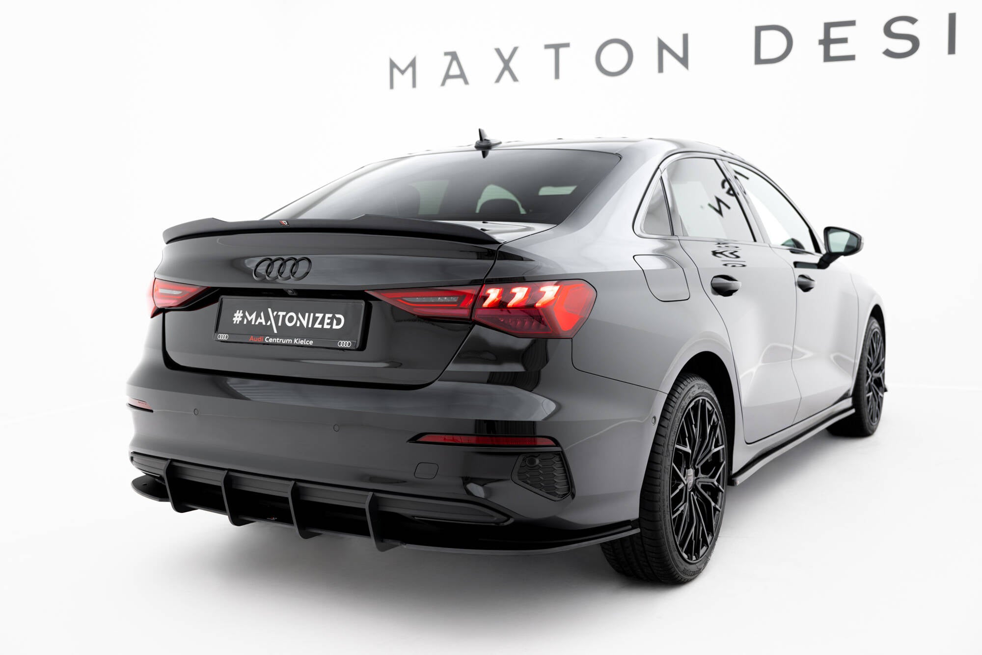 Maxton Design Street Pro Heckschürze passend für Audi A3 Limousine 8Y