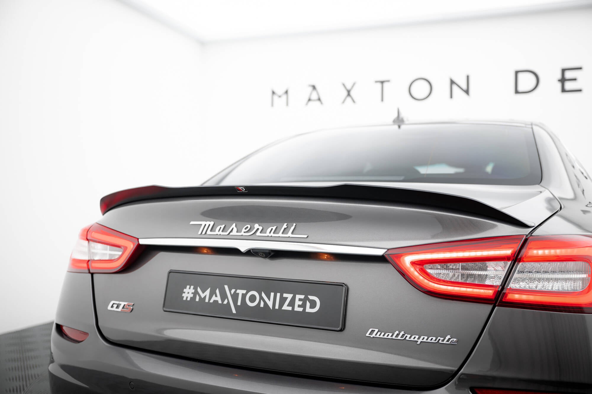 Maxton Design Spoiler CAP passend für Maserati Quattroporte Mk6 schwarz Hochglanz