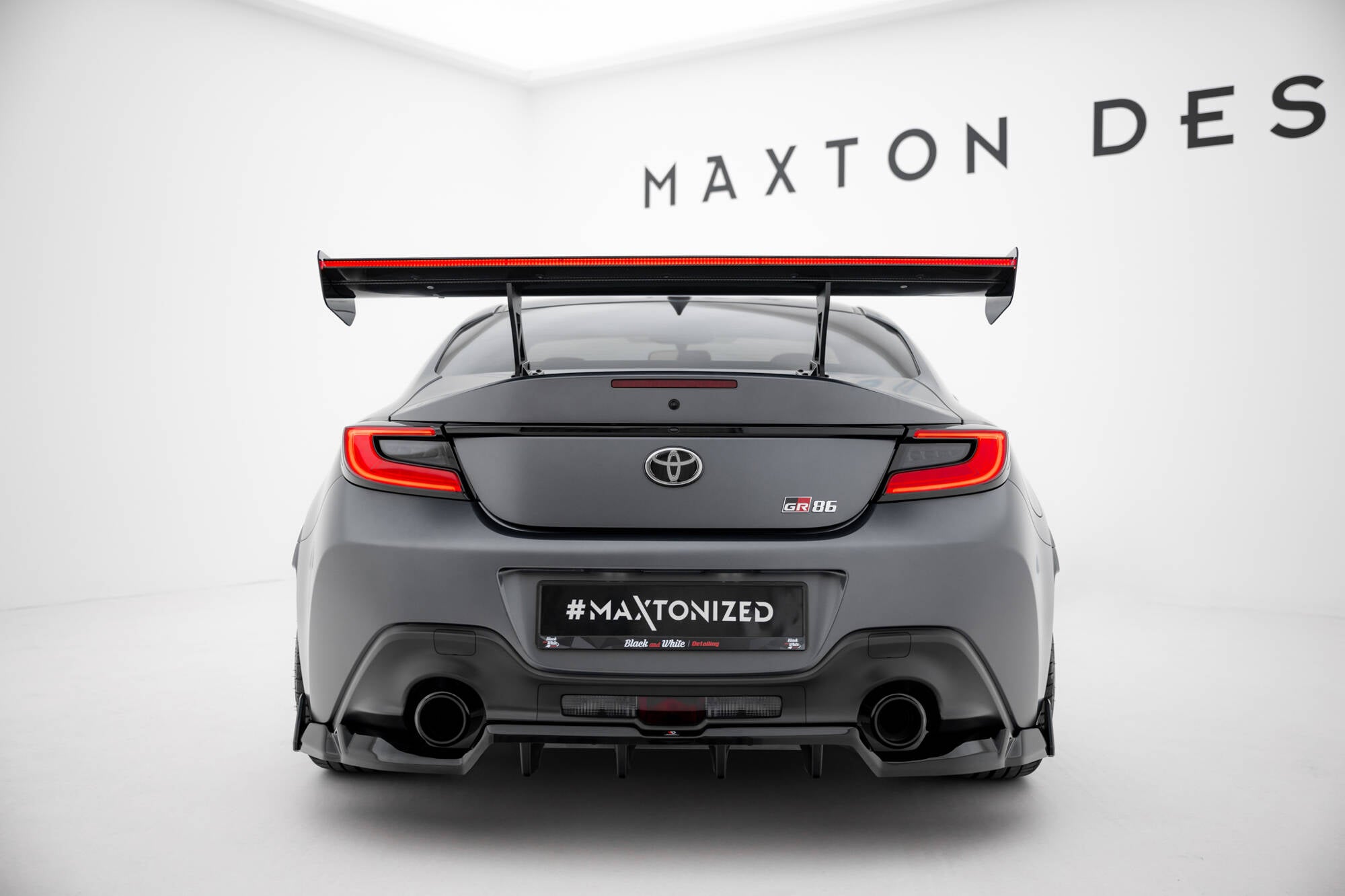 Maxton Design Carbon Spoiler With Internal Brackets Uprights + LED Toyota GR86 / Subaru BRZ Mk2 für Toyota GR86 Mk1