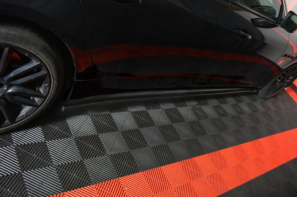 Maxton Design Seitenschweller Ansatz für MASERATI QUATTROPORTE MK.6 vor Facelift Carbon Look