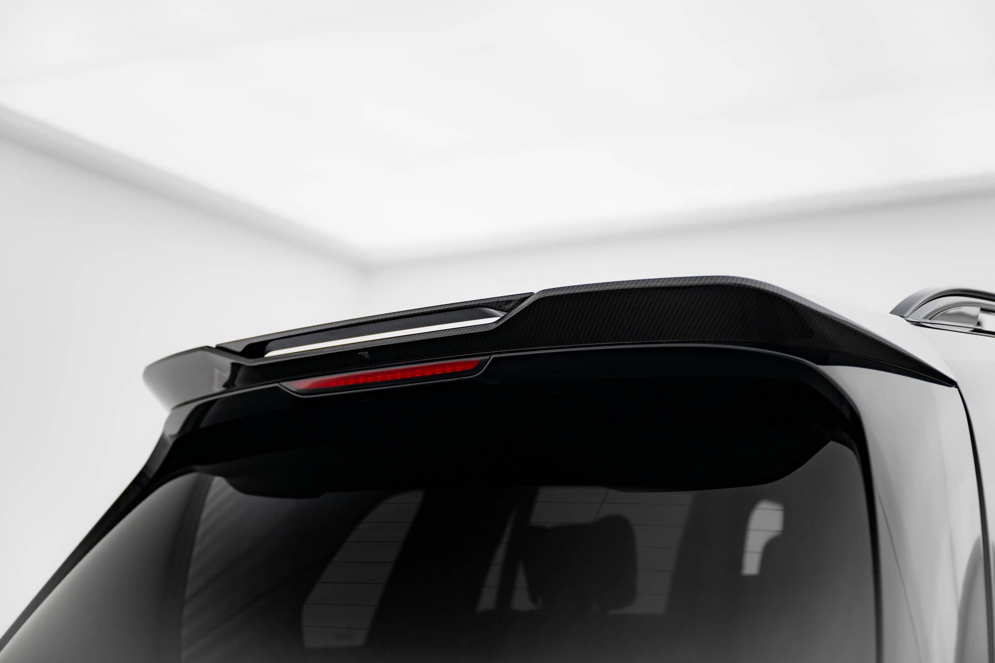 Maxton Design Prepreg Carbon Fiber Tailgate Spoiler (Upper) BMW X7 M-Paket G07 für BMW X7 G07