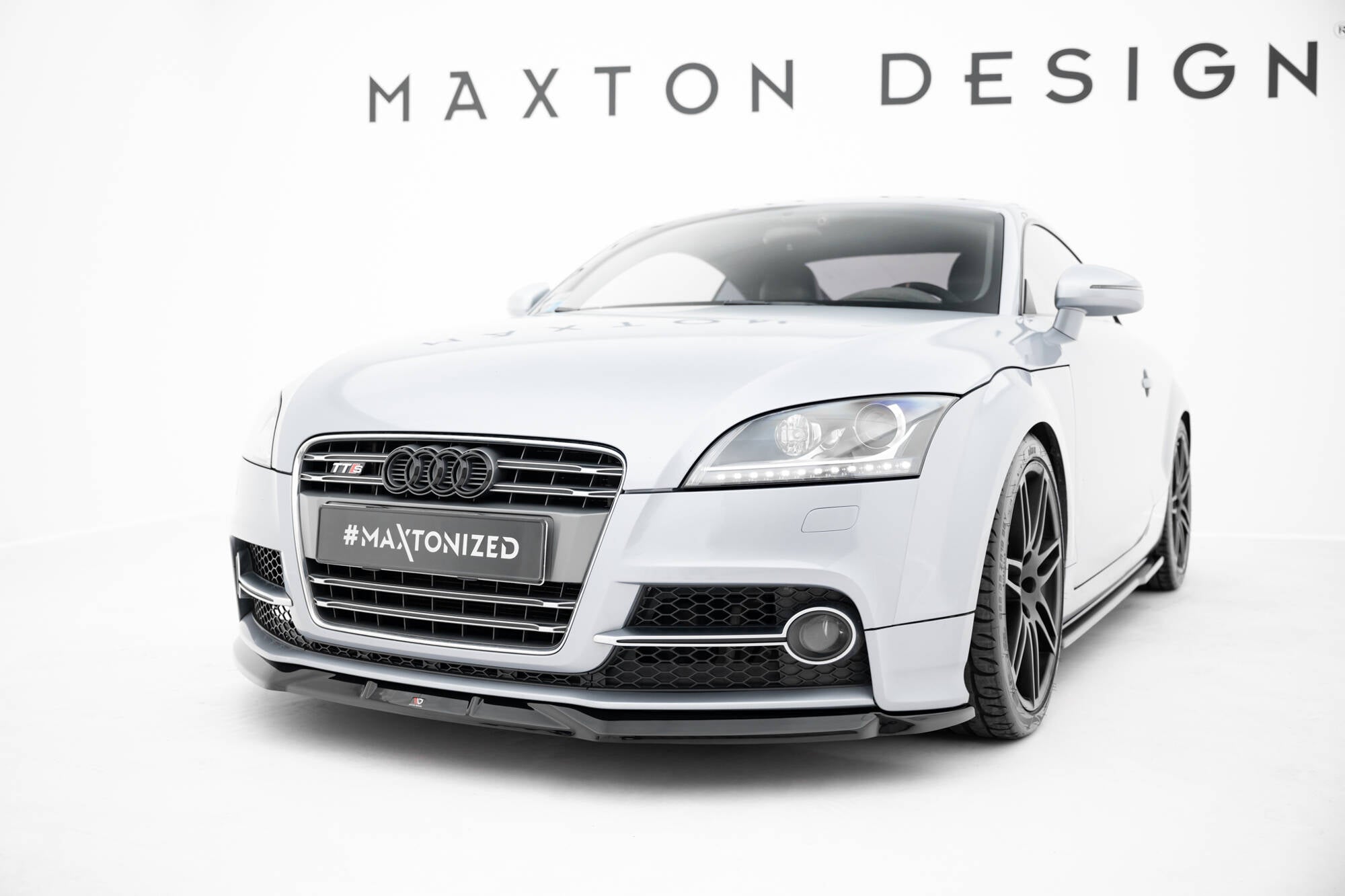 Maxton Design Street+ Spoilerlippe Front Ansatz V.2 passend für Audi TT S / TT S-Line 8J Facelift schwarz Hochglanz