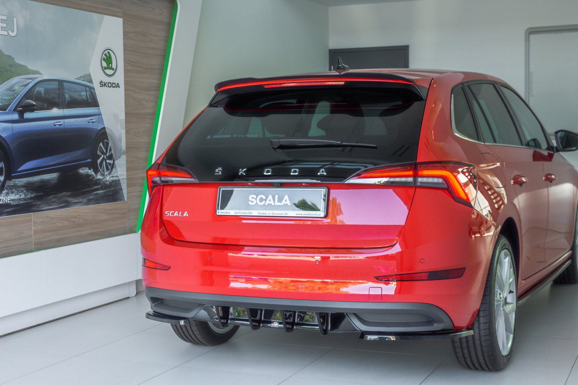 Maxton Design Heck Ansatz Flaps Diffusor passend für Skoda Scala schwarz Hochglanz