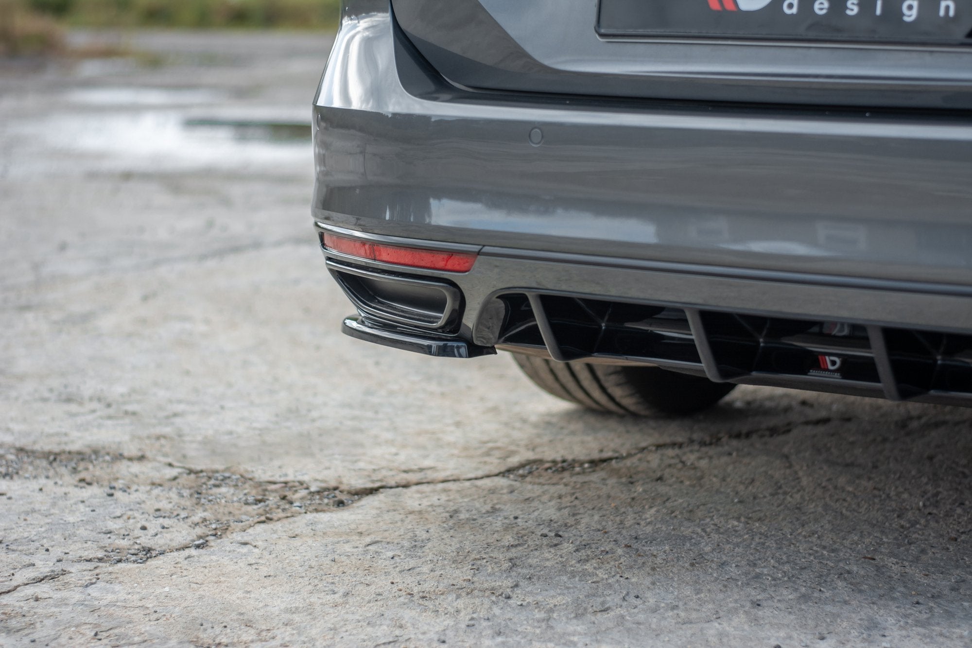 Maxton Design Heck Ansatz Flaps Diffusor passend für VW Passat R-Line B8 schwarz Hochglanz