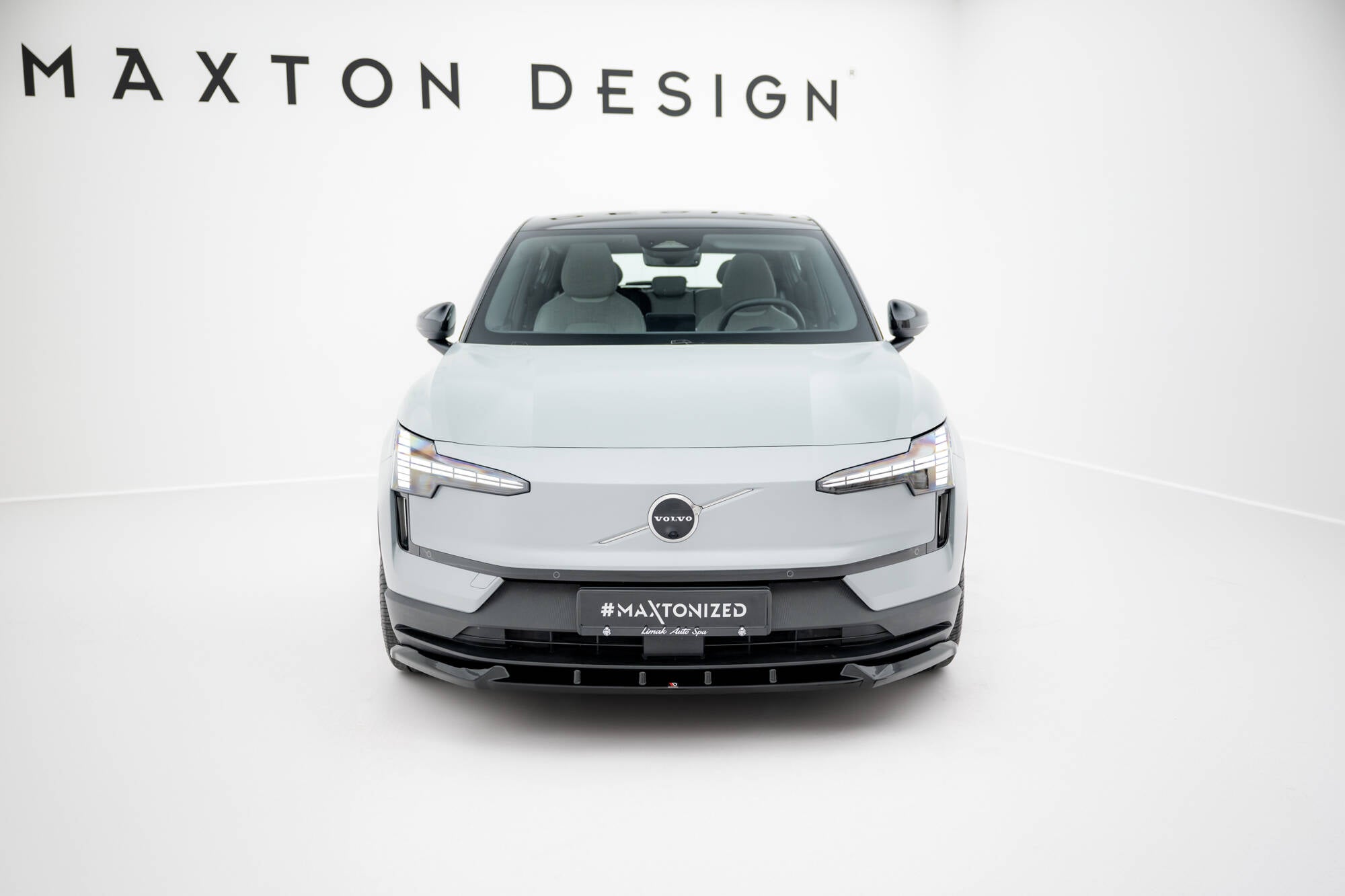Maxton Design Street+ Spoilerlippe Front Ansatz passend für Volvo EX30 Mk1 schwarz Hochglanz