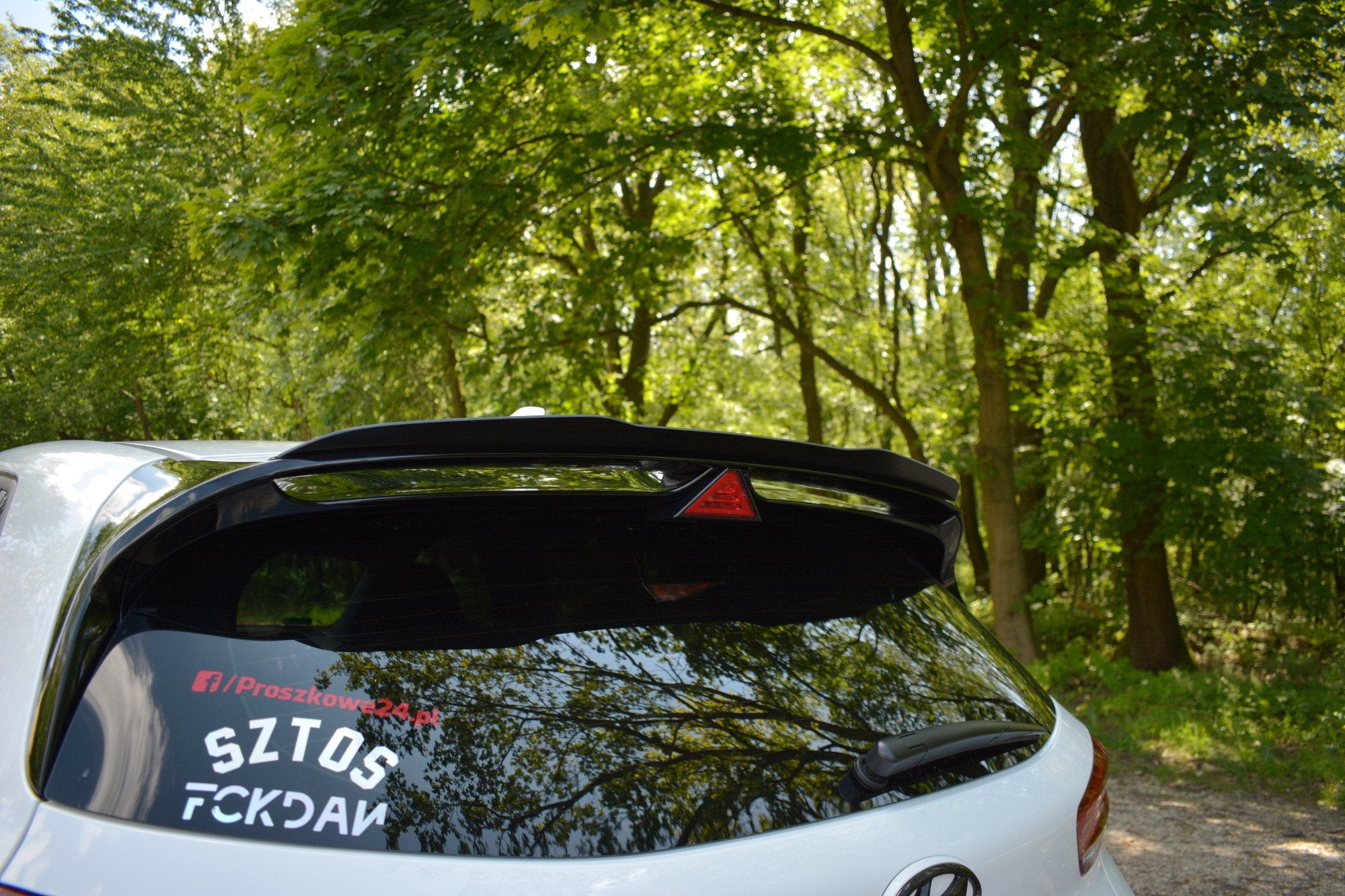 Maxton Design Spoiler CAP passend für Hyundai I30 N Mk3 Hatchback schwarz Hochglanz