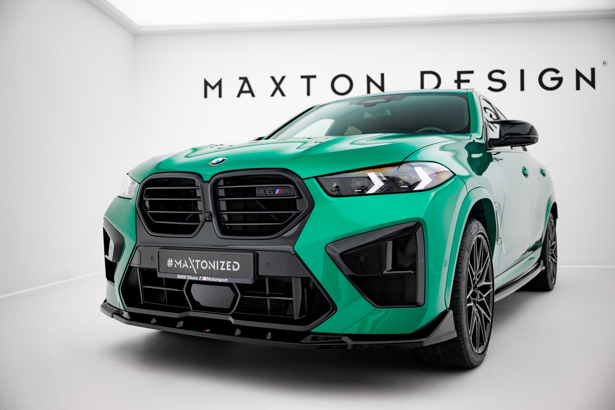 Maxton Design Street+ Spoilerlippe Front Ansatz V.2 passend für BMW X6 M F96 Facelift schwarz Hochglanz