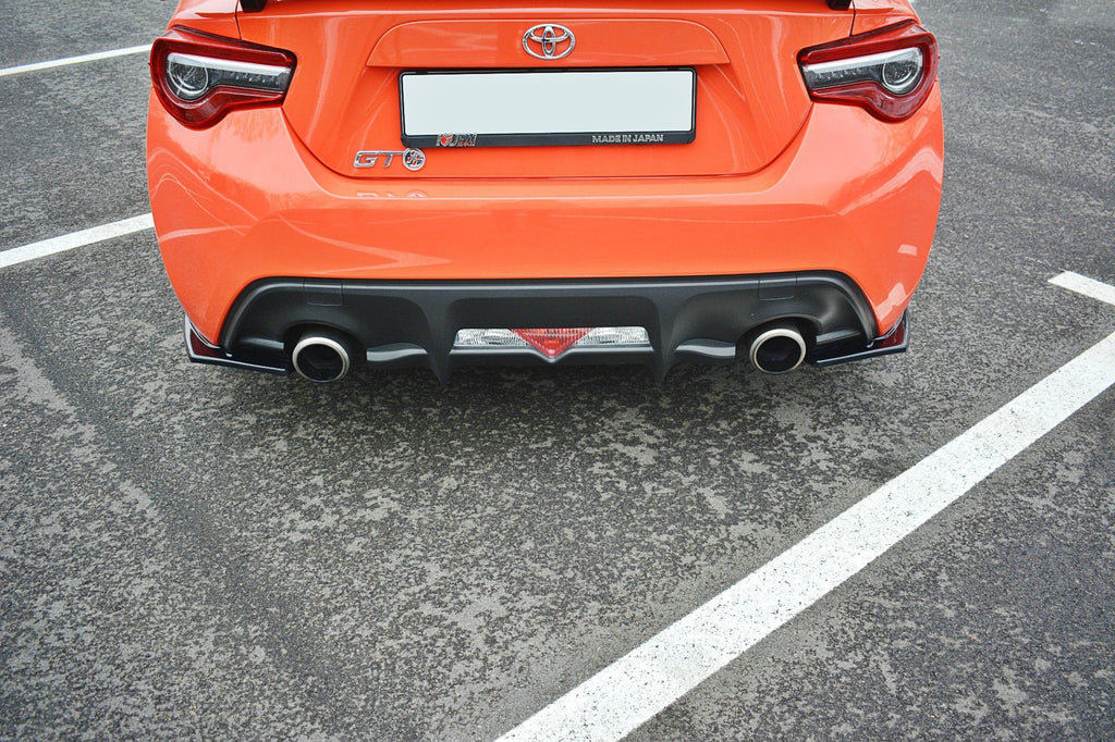 Maxton Design Heck Ansatz Flaps Diffusor V.1 passend für Toyota GT86 Facelift schwarz Hochglanz