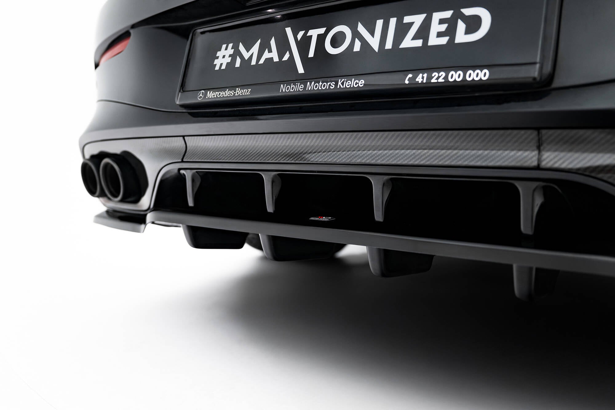 Maxton Design Street+ Mittlerer Diffusor RACE passend für Mercedes-AMG CLE 53 C236 schwarz Hochglanz