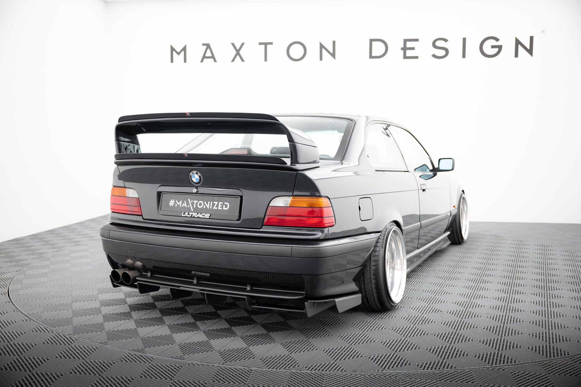 Maxton Design Diffusor Heck Ansatz passend für Heckschürze passend für BMW M3 / 3 M-Paket Coupe / Cabrio E36