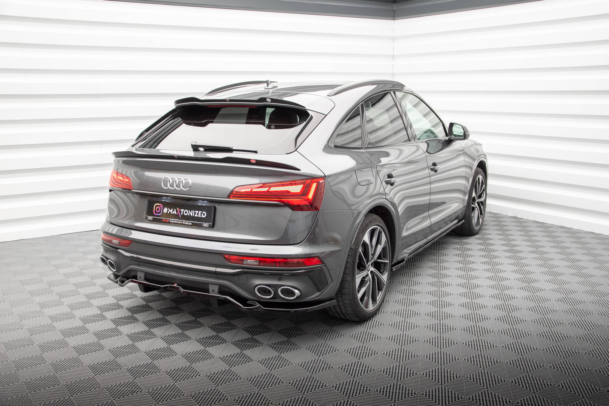 Maxton Design Höher Spoiler CAP passend für Audi SQ5 / Q5 S-Line Sportback Mk2 Facelift schwarz Hochglanz