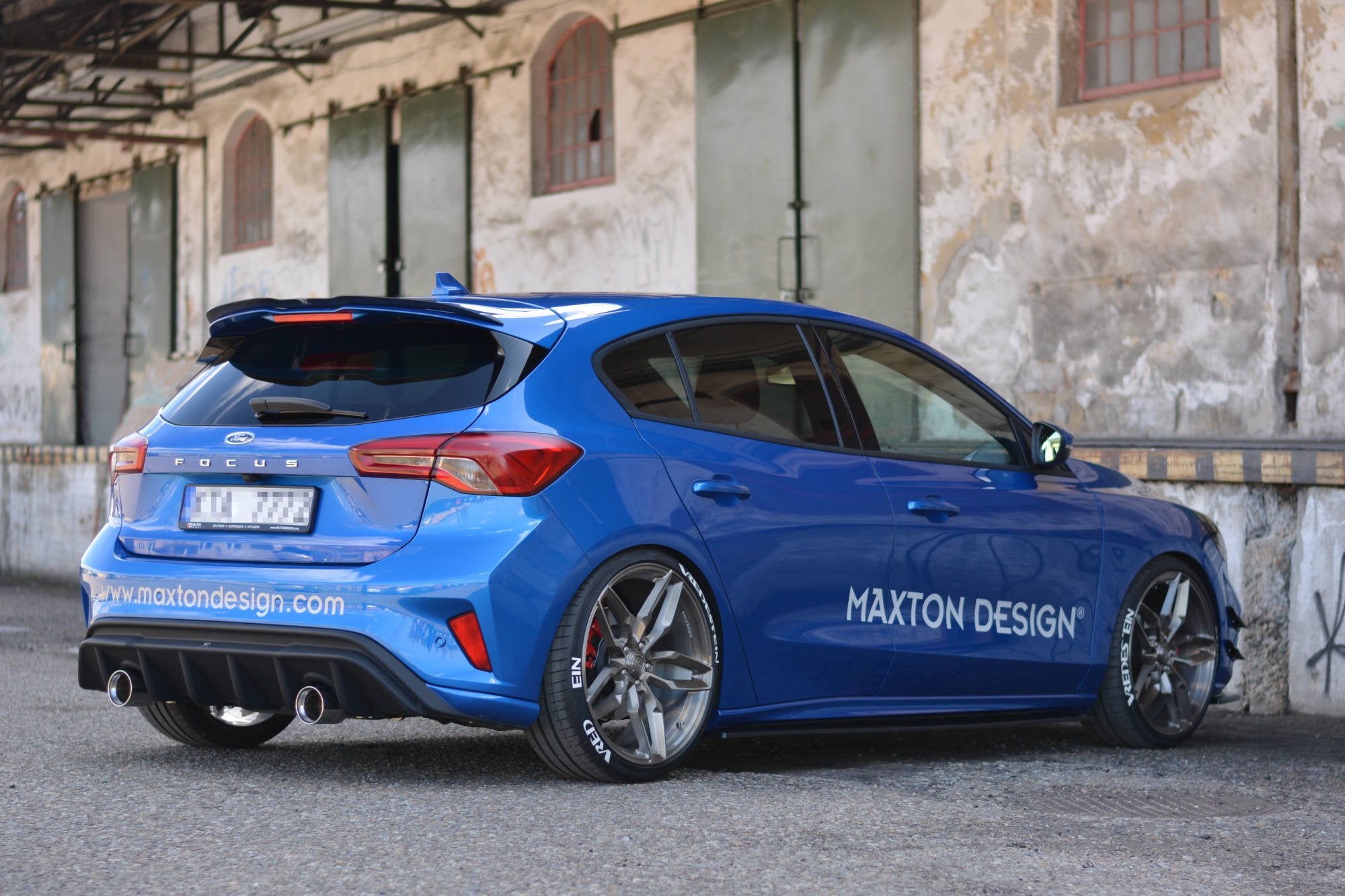 Maxton Design Diffusor Heck Ansatz passend für Ford Focus Hatchabck ST-Line schwarz Hochglanz