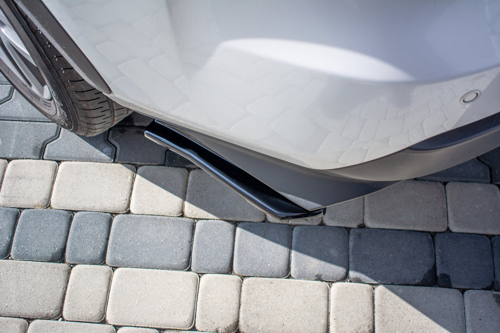 Maxton Design Heck Ansatz Flaps Diffusor passend für Lexus NX Facelift schwarz Hochglanz