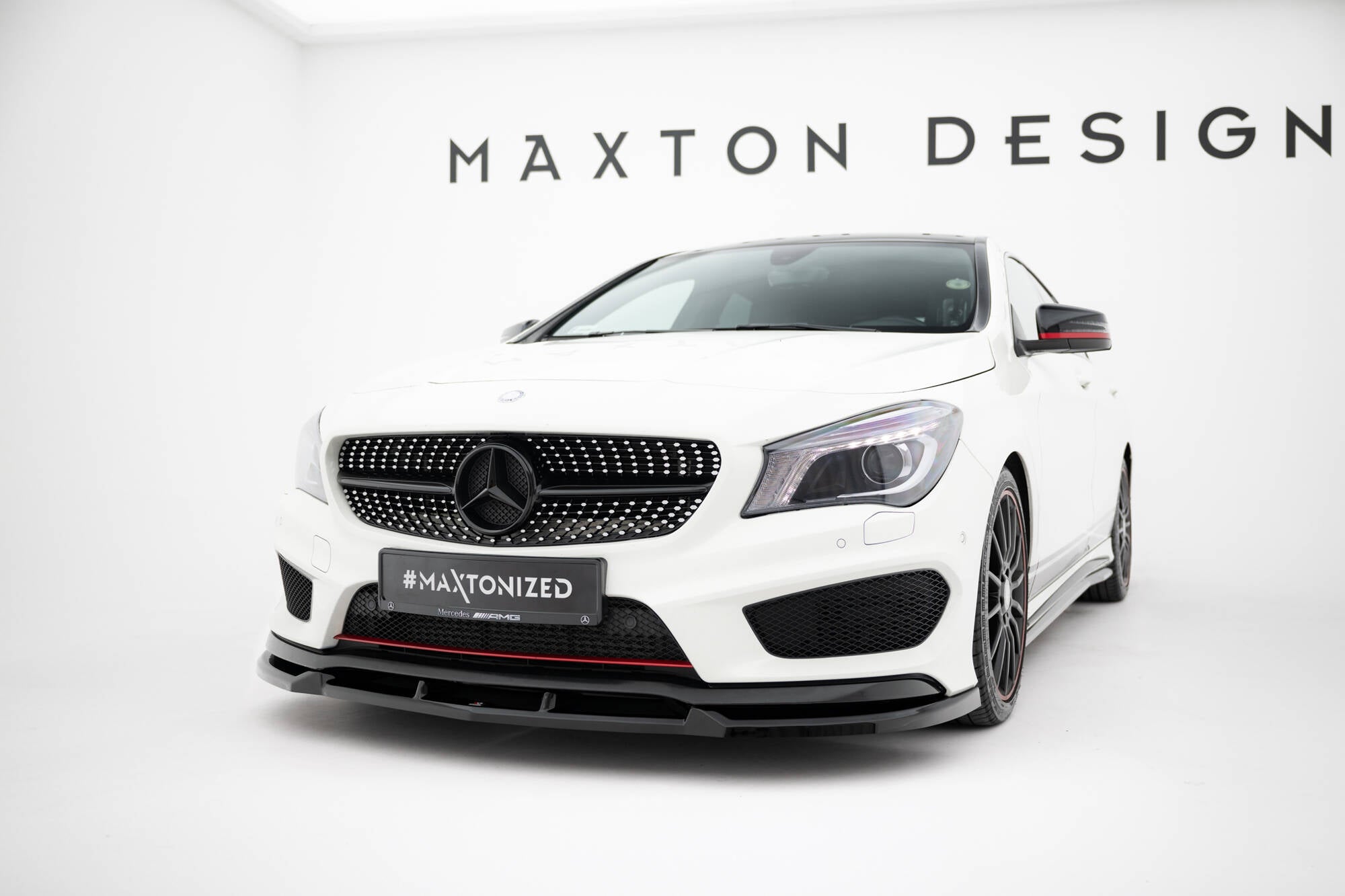 Maxton Design Street+ Spoilerlippe Front Ansatz passend für Mercedes-Benz CLA AMG-Line C117 schwarz Hochglanz