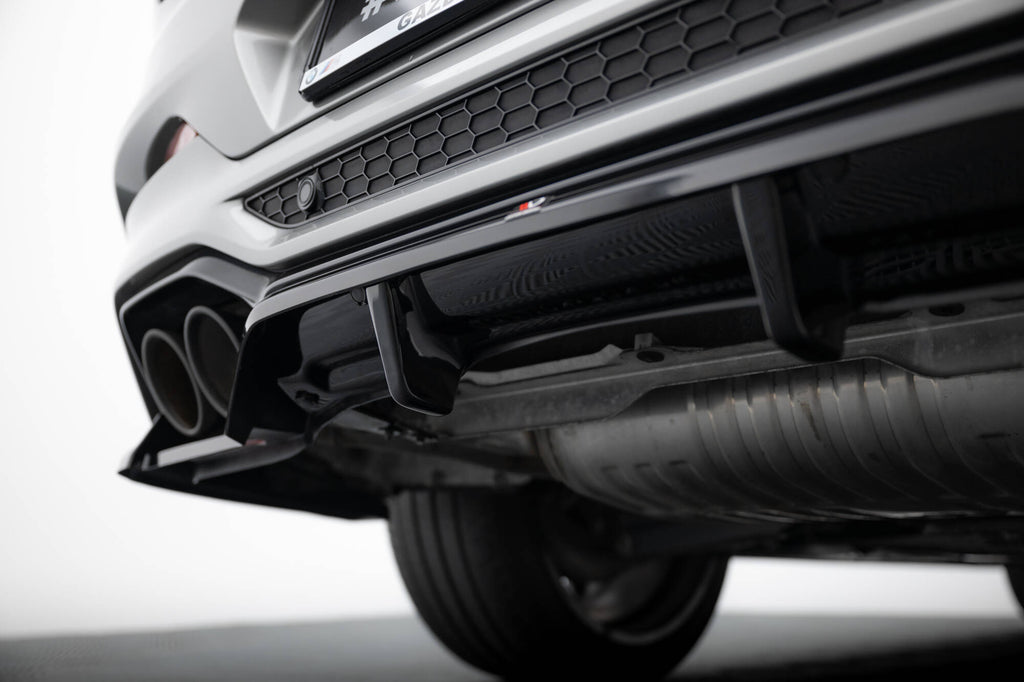 Maxton Design Street+ Mittlerer Diffusor RACE passend für BMW X4 M F98 schwarz Hochglanz
