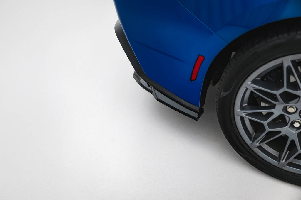 Maxton Design Street+ Mittlerer Diffusor RACE passend für Ford Mustang GT Mk7 schwarz Hochglanz