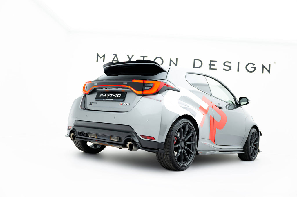 Maxton Design Heck Ansatz Flaps Diffusor V.1 passend für Toyota GR Yaris Mk4 Facelift schwarz Hochglanz