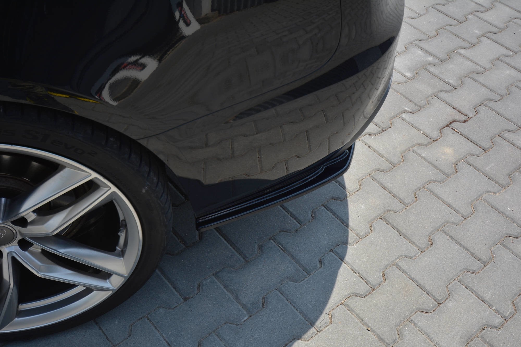 Maxton Design Heck Ansatz Flaps Diffusor passend für Audi A5 S-Line 8T FL Sportback schwarz Hochglanz