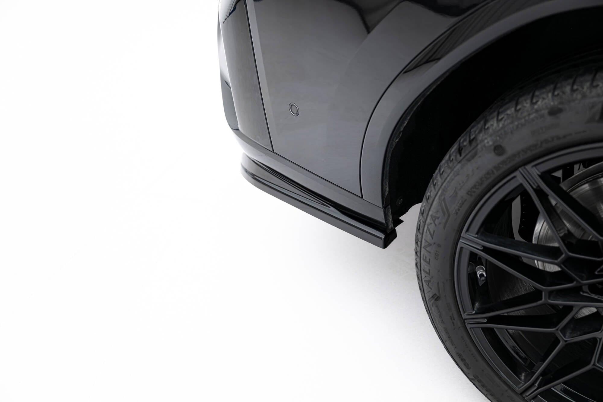 Maxton Design Street+ Mittlerer Diffusor RACE V.2 passend für BMW X4 M-Paket G02 Facelift schwarz Hochglanz
