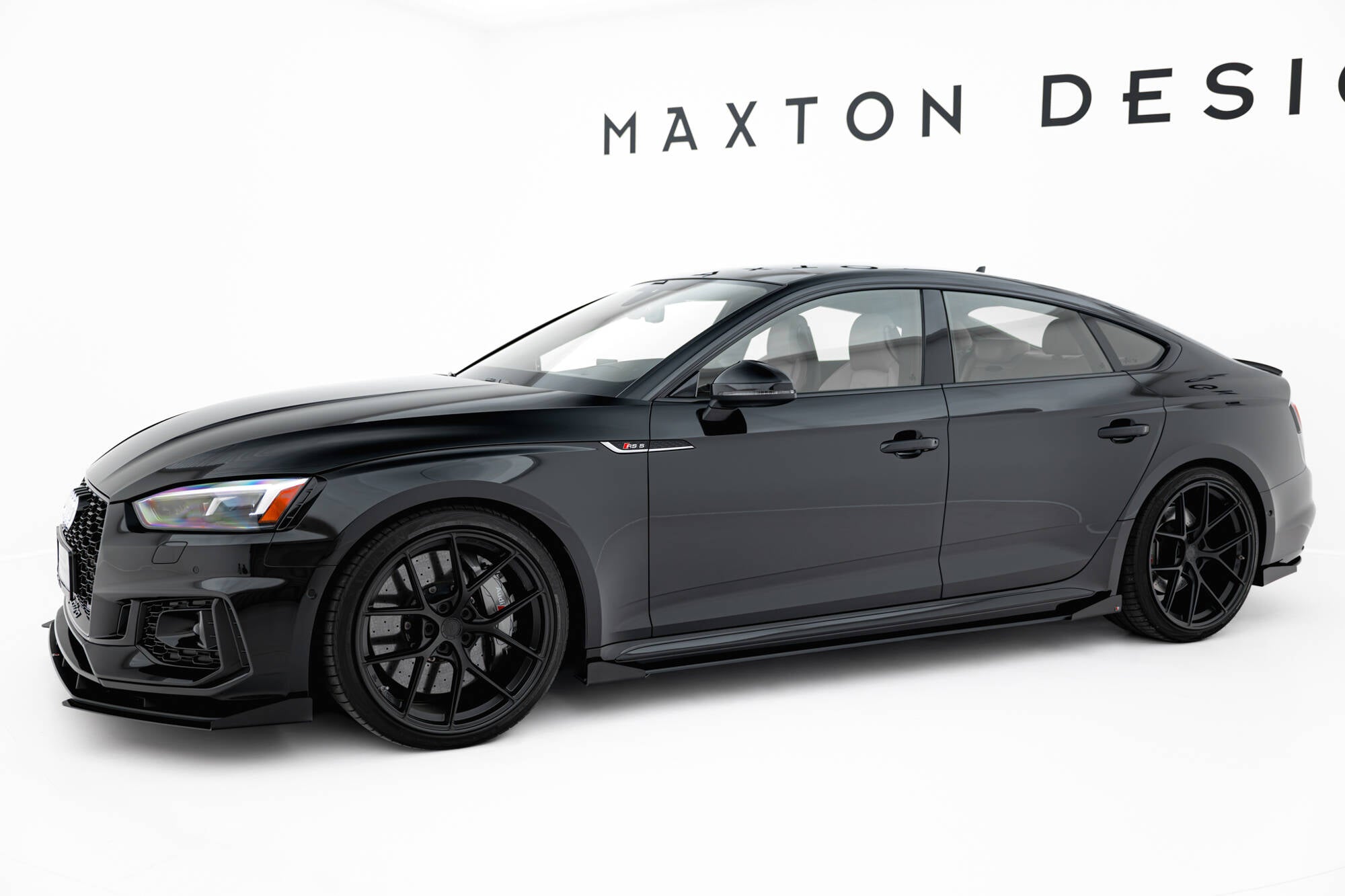 Maxton Design Street Pro Street+ Seitenschweller Leisten + Flaps passend für Audi RS5 Sportback F5 schwarz Hochglanz