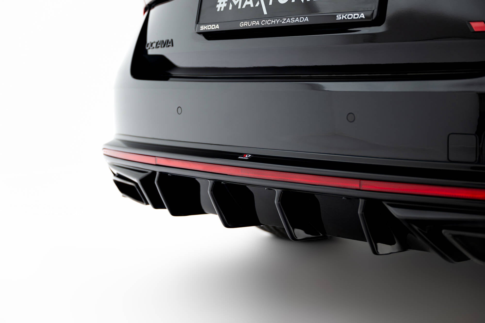 Maxton Design Diffusor Heck Ansatz passend für Skoda Octavia RS Liftback / Combi Mk4 Facelift schwarz Hochglanz