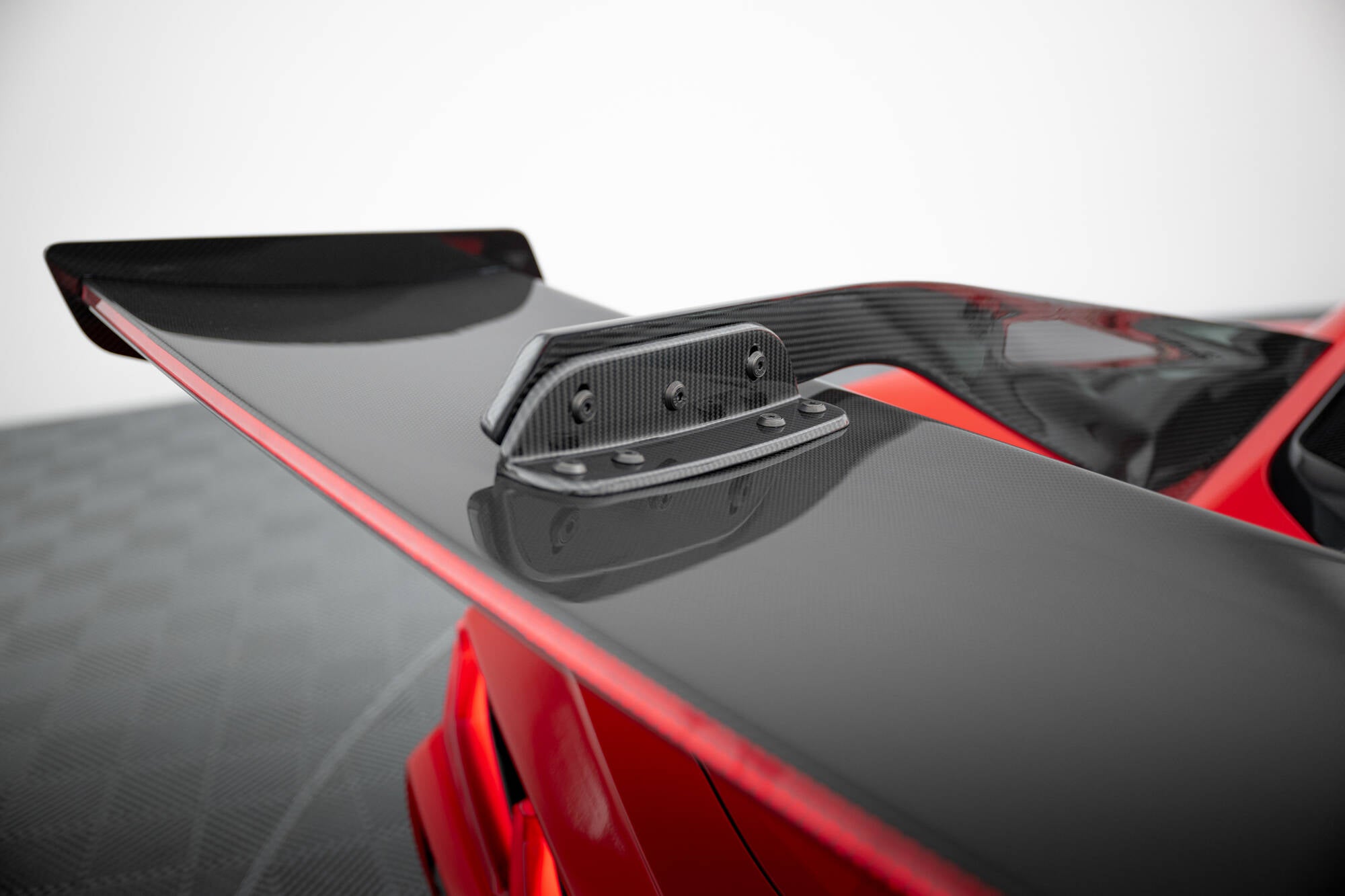 Maxton Design Carbon Spoiler + LED Chevrolet Corvette C8 für Chevrolet Corvette C8